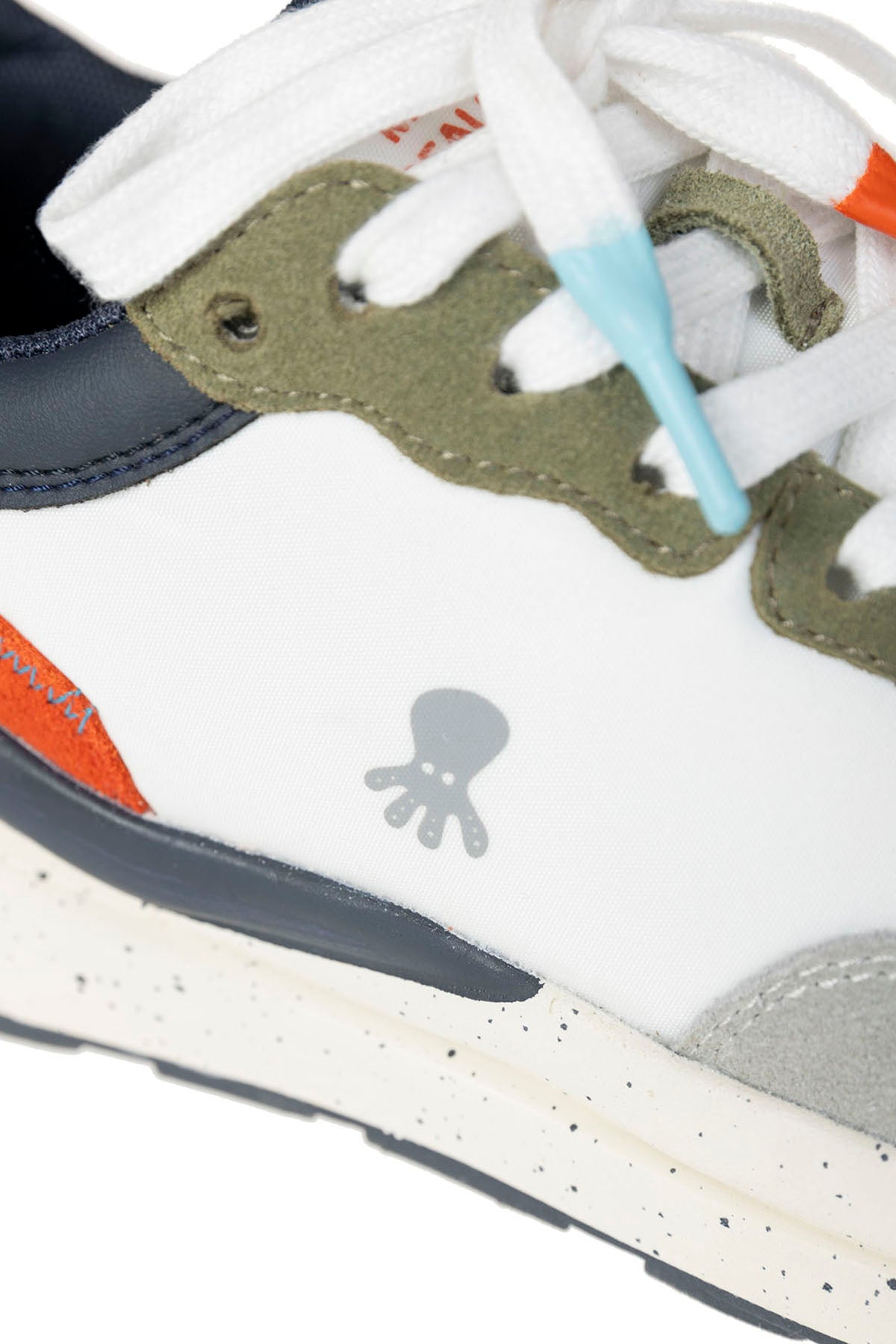 CONTRASTS SNEAKER WITH SPOTTED SOLE EP LOURO PURE WHITE