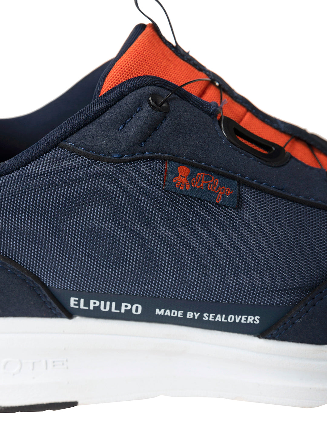 DOVE NAVY BLUE SNEAKER