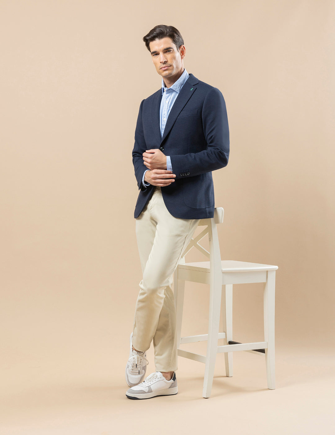 AMERICANA DE PUNTO AZUL MARINO