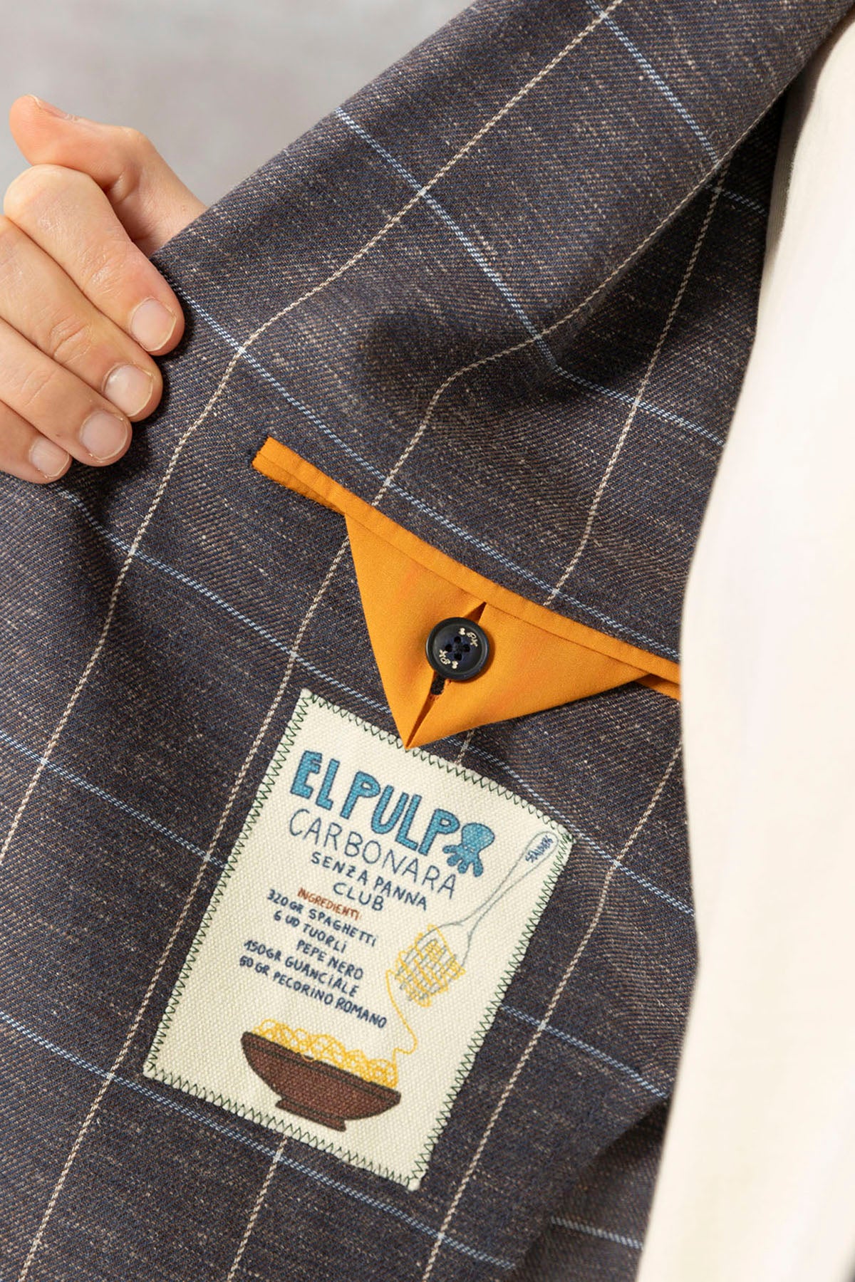 QUADRO DE JANELA AMERICANA COM LINHO AZUL MARINHO