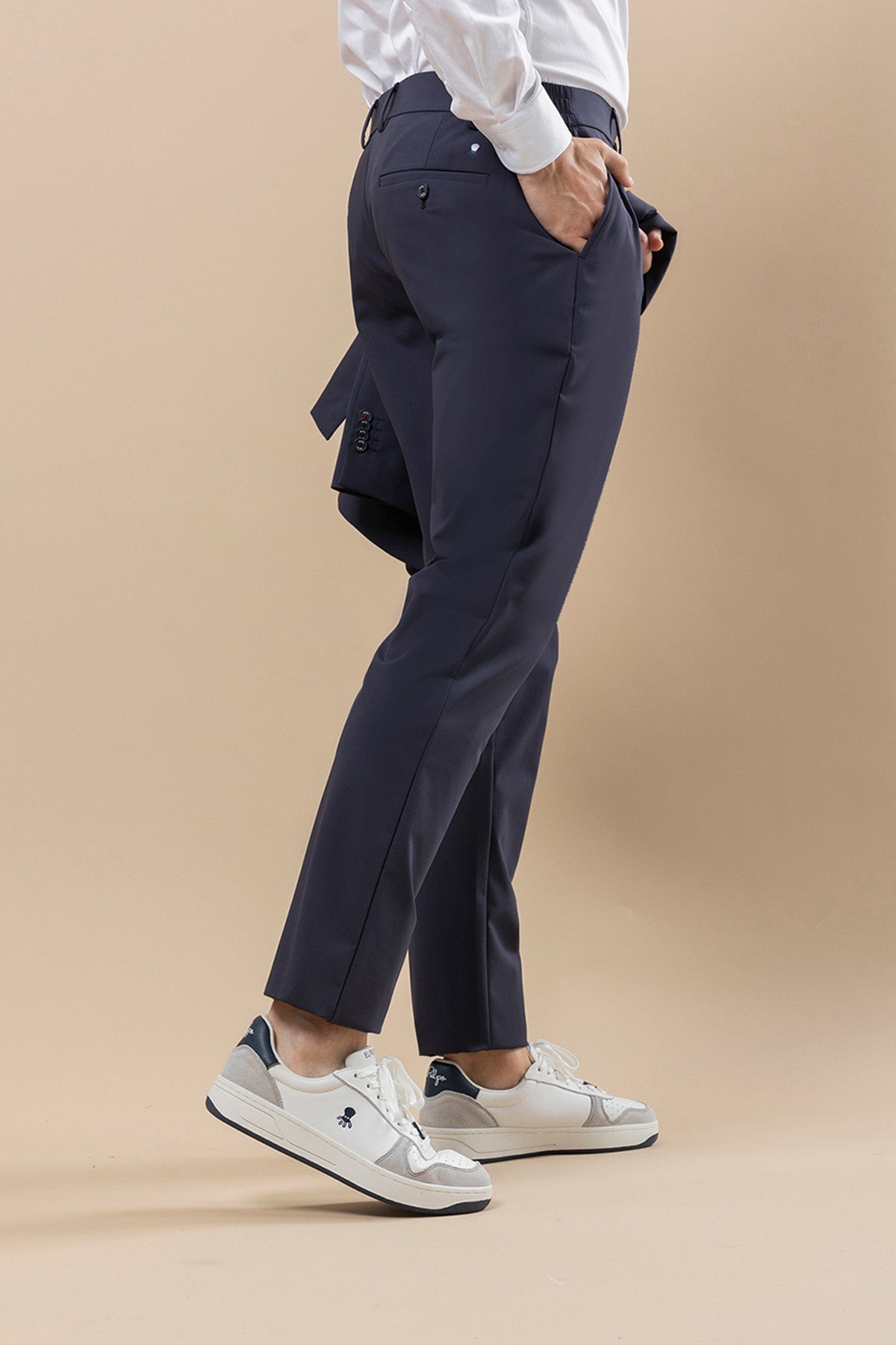 PANTALÓN ELÁSTICO ULTRALIGERO AZUL MARINO