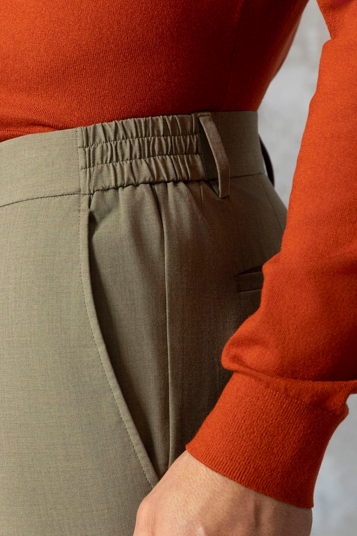 Pantalón traje comfort verde medio