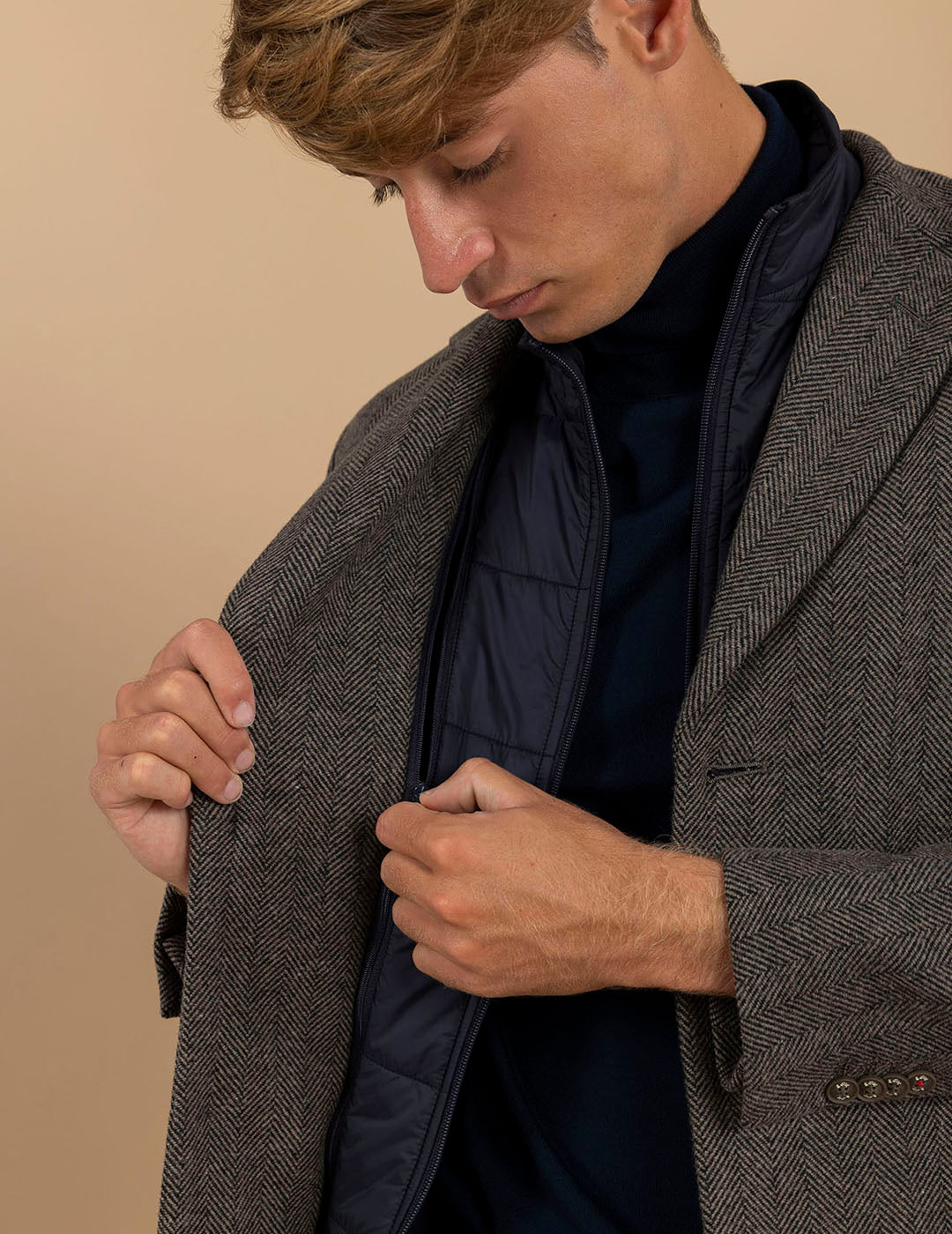 HERRINGBONE COAT WITH REMOVABLE BIB TAN