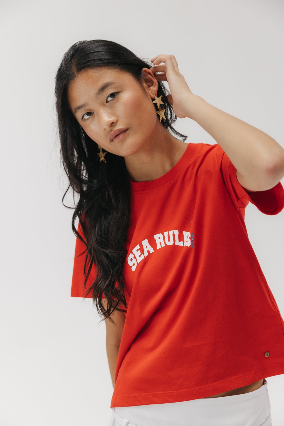 CAMISETA ESTAMPADO SEA RULES CEREZA