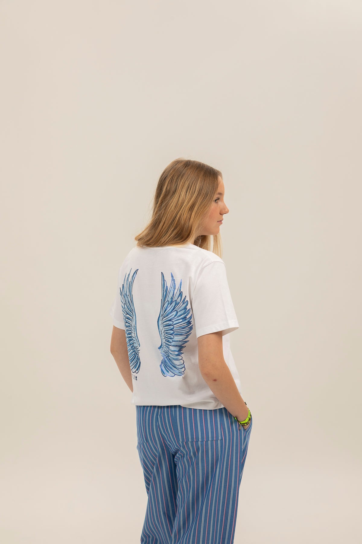 CAMISETA TEEN LAVADA ALAS AZUL MARINO