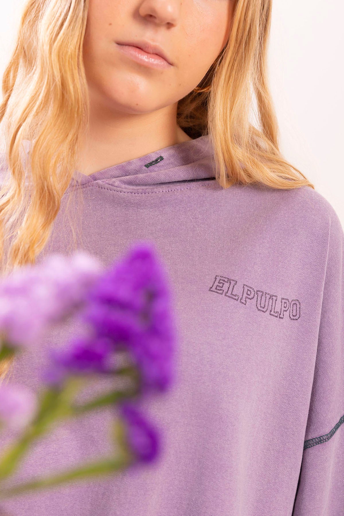 SUDADERA CAPUCHA TEEN ALAS MORADO