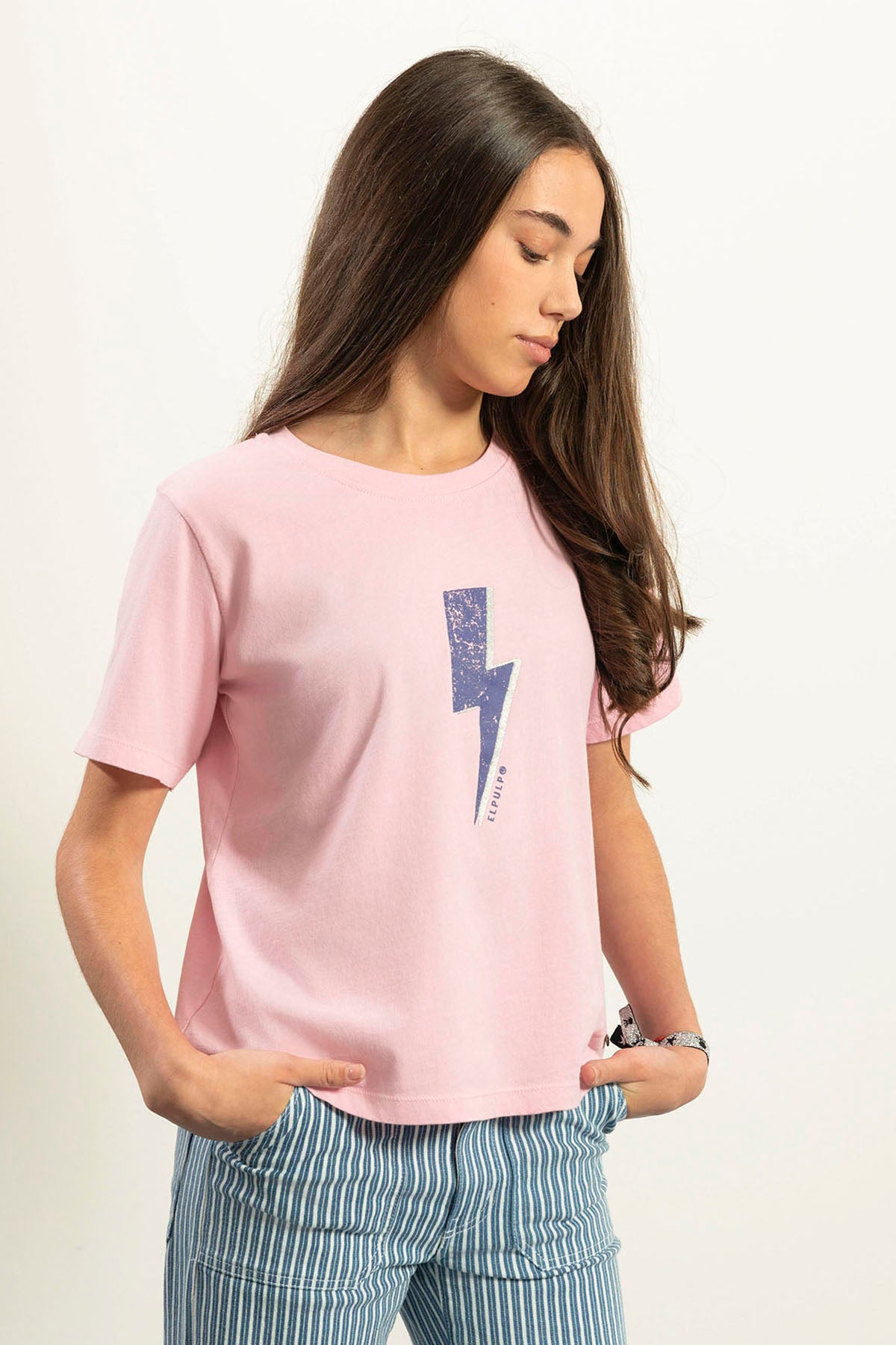 T-SHIRT ADOLESCENTE ROSA CLARO COM LAVAGEM RELÂMPAGO