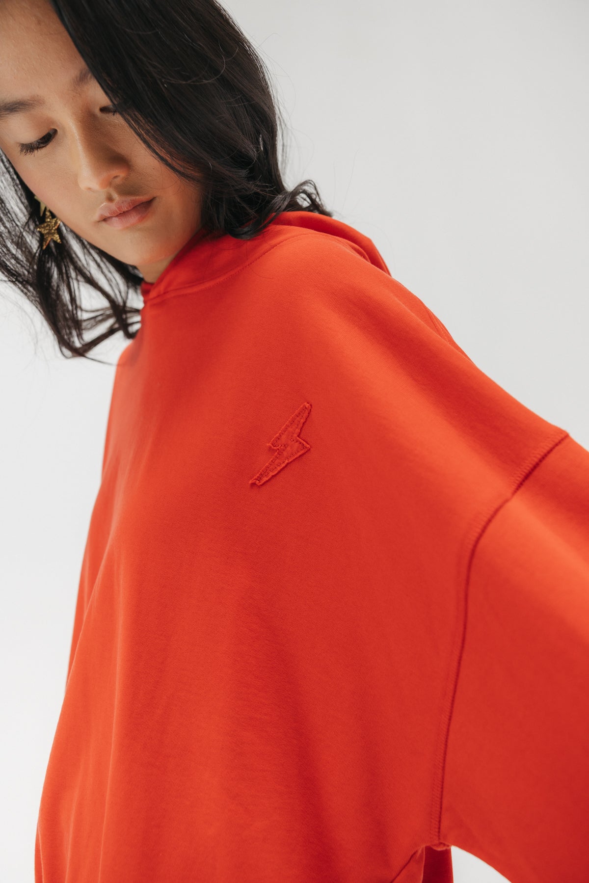 SUDADERA CAPUCHA TEEN ESTRELLA DESHILACHADA CEREZA