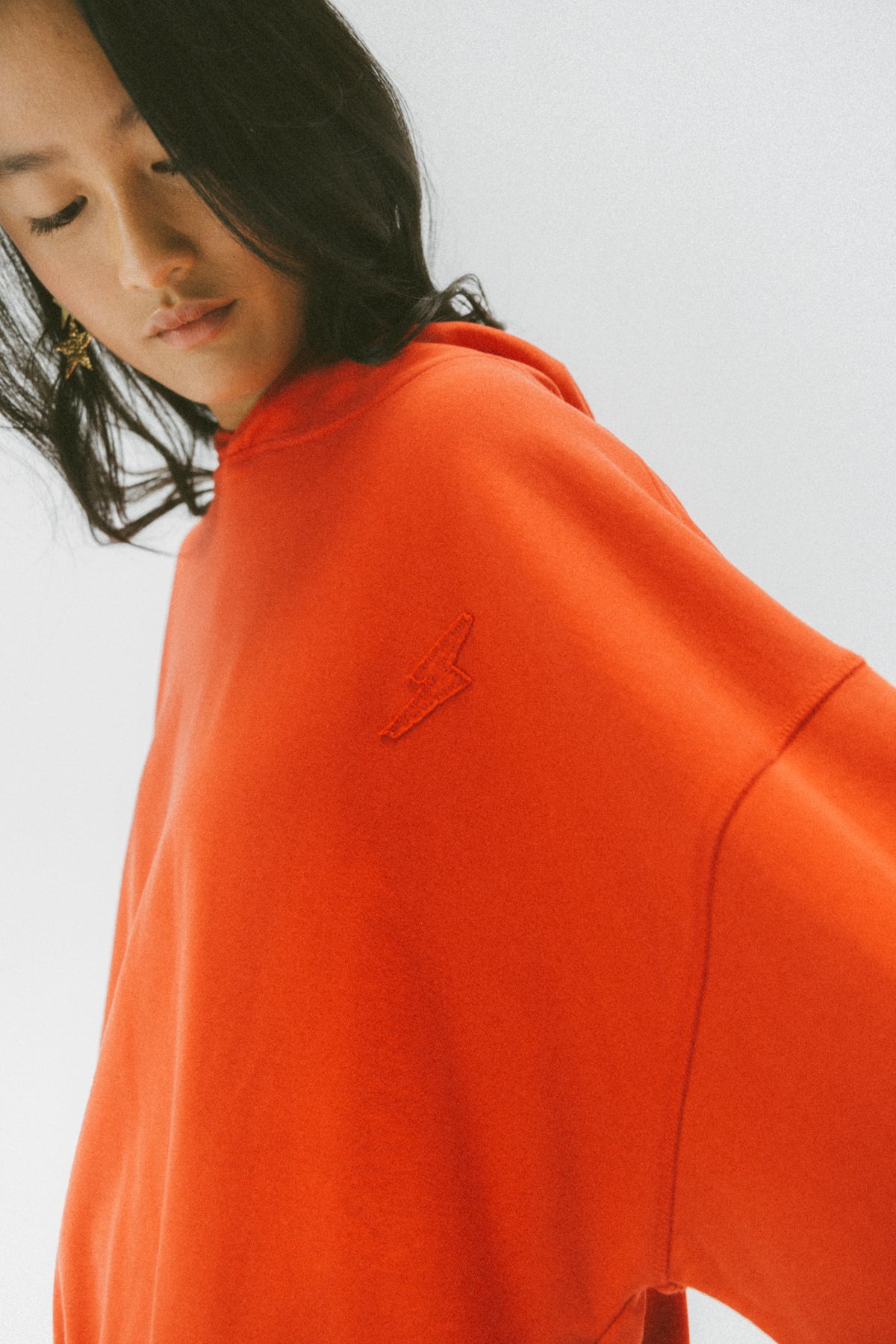 SUDADERA CAPUCHA TEEN ESTRELLA DESHILACHADA CEREZA