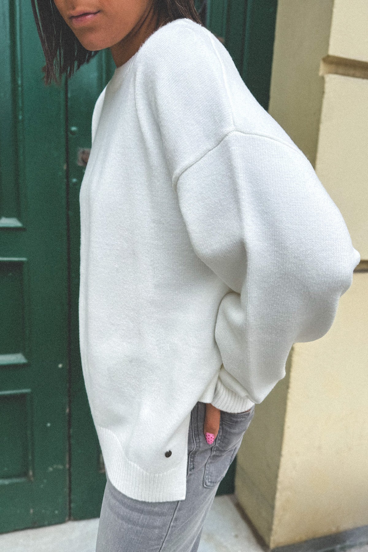 JERSEY TEEN CUELLO REDONDO ABERTURAS LATERALES BLANCO PURO