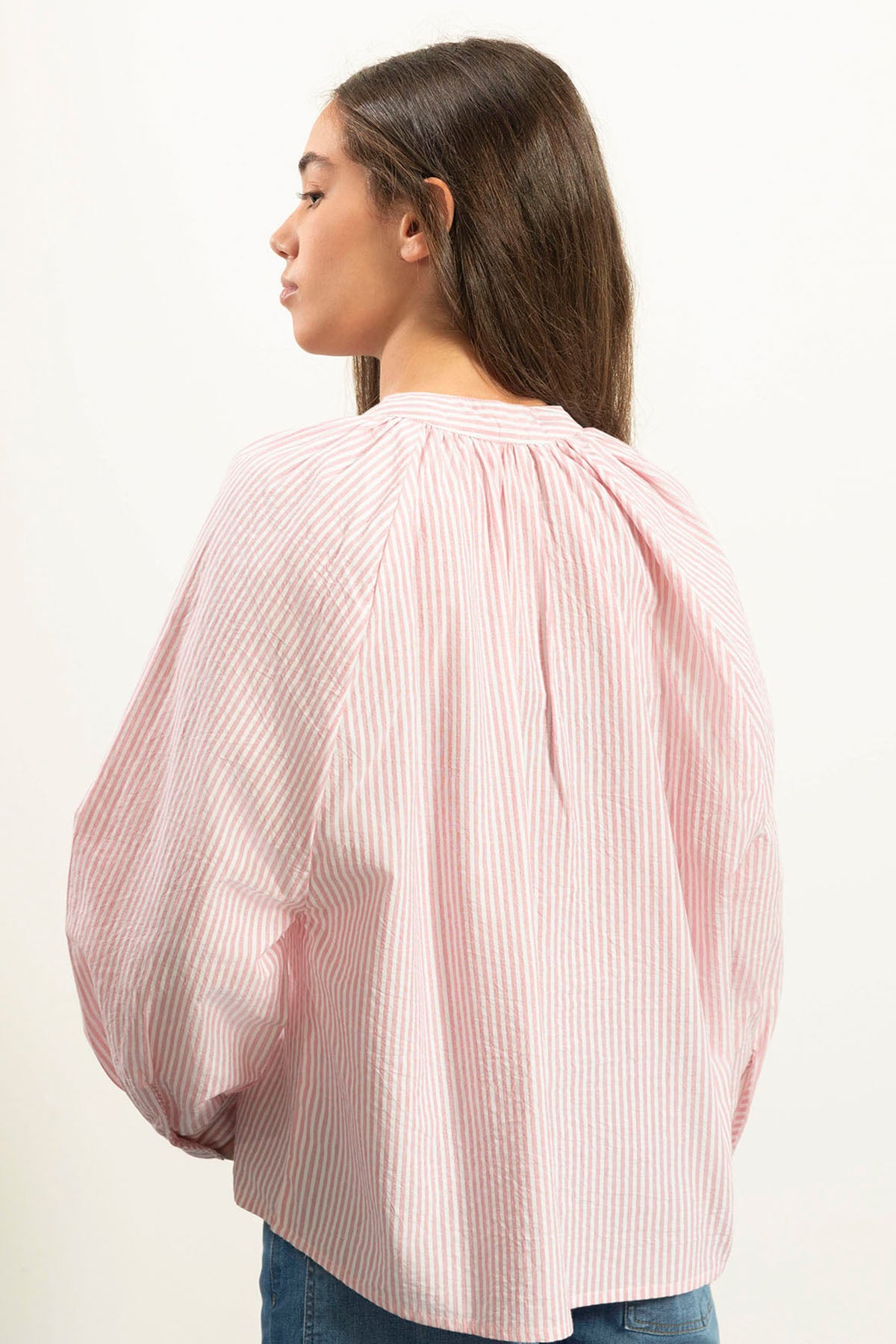 CAMISA ADOLESCENTE MANGA RANGLAN LISTRAS ROSA PÓ
