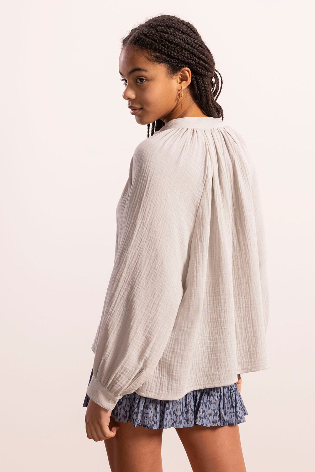 CAMISA TEEN MANGA RANGLAN BAMBULA GRIS PERLA