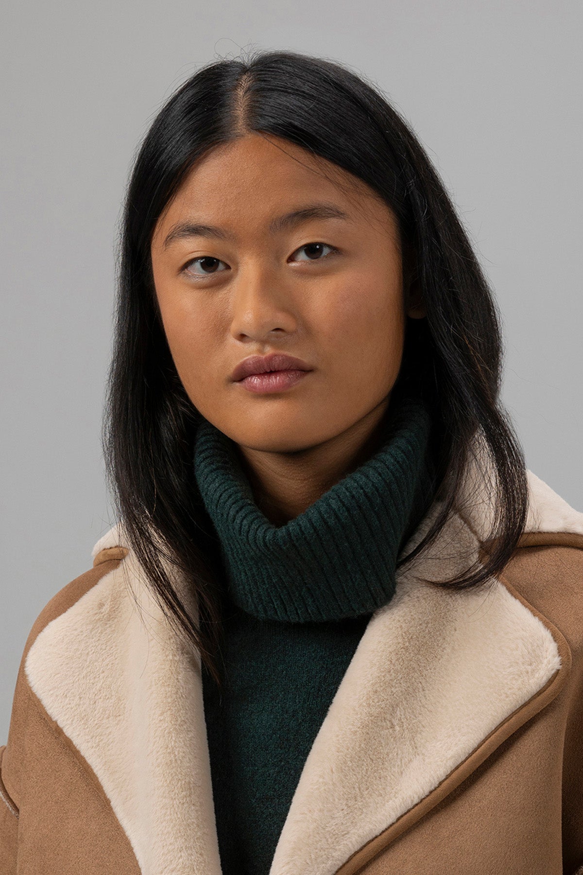 CHAQUETA TEEN DOBLE FAZ CUELLO SOLAPA CAMEL