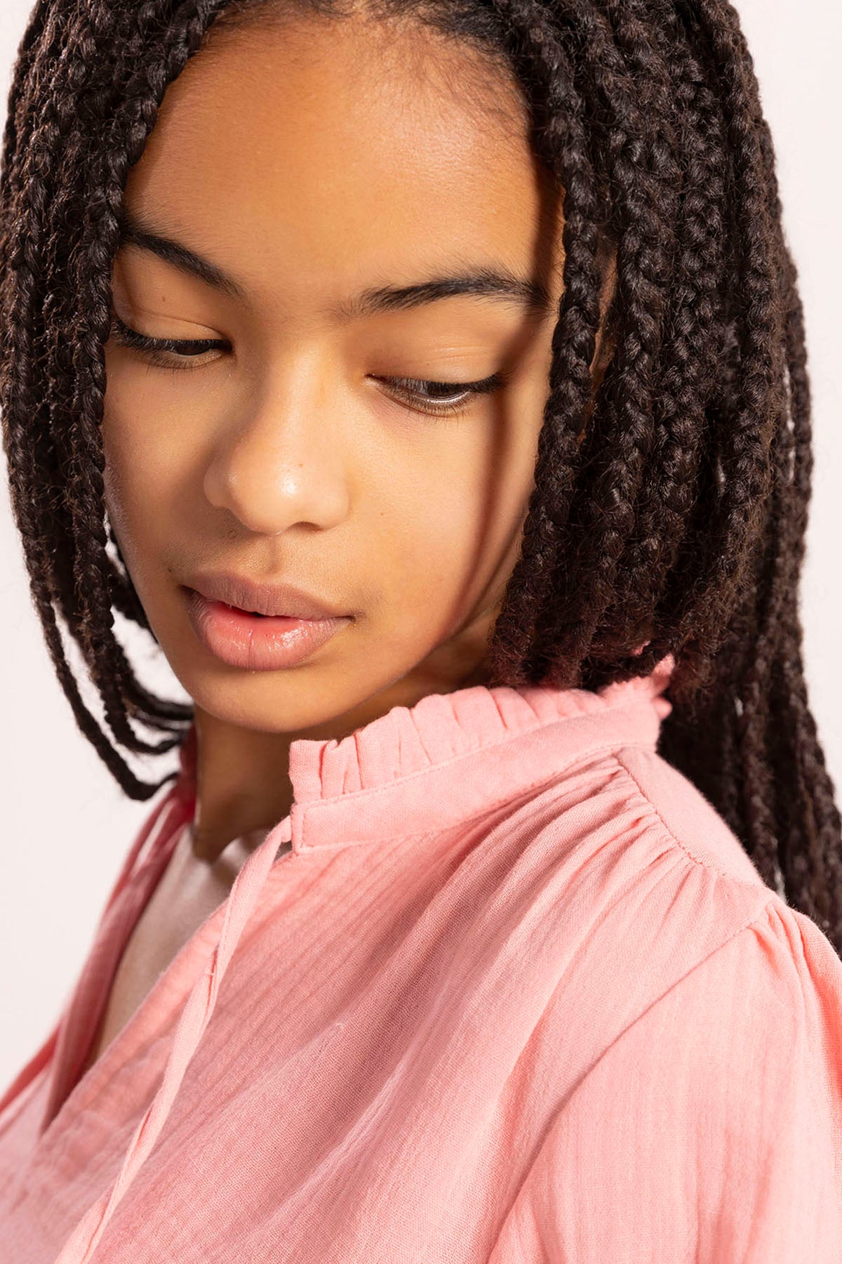 BLUSA ADOLESCENTE ROSA COM DECOTE EM V BAMBULA POWDER
