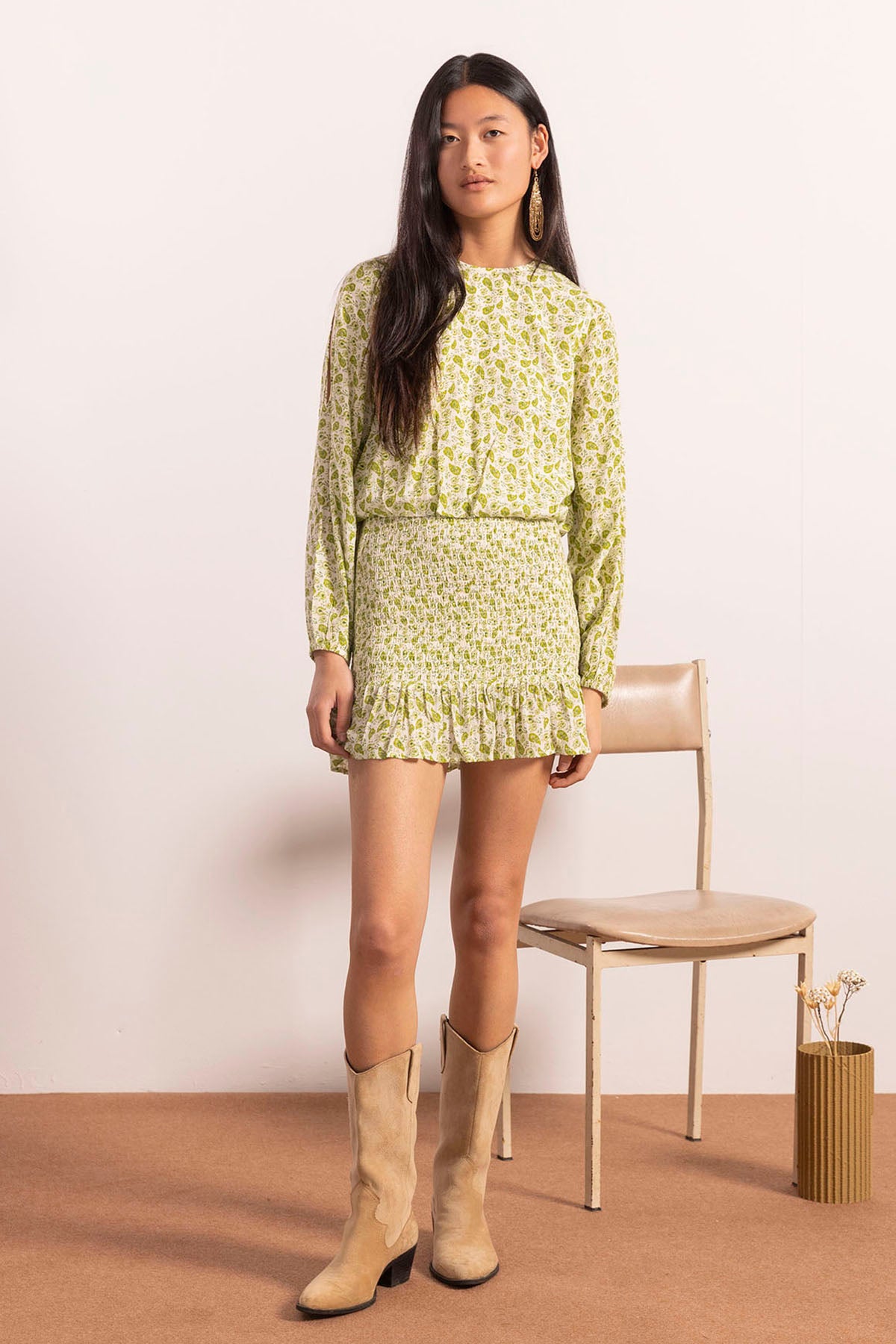 BLUSA TEEN CUT-OUT ESTAMPADO PAISLEY VERDE CLARO