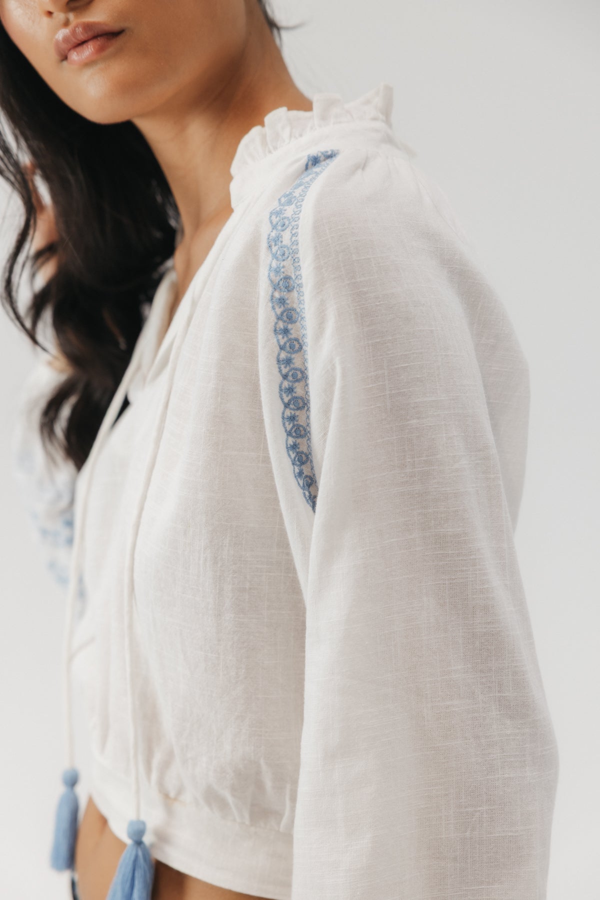 BLUSA TEEN BORDADOS BLANCO PURO