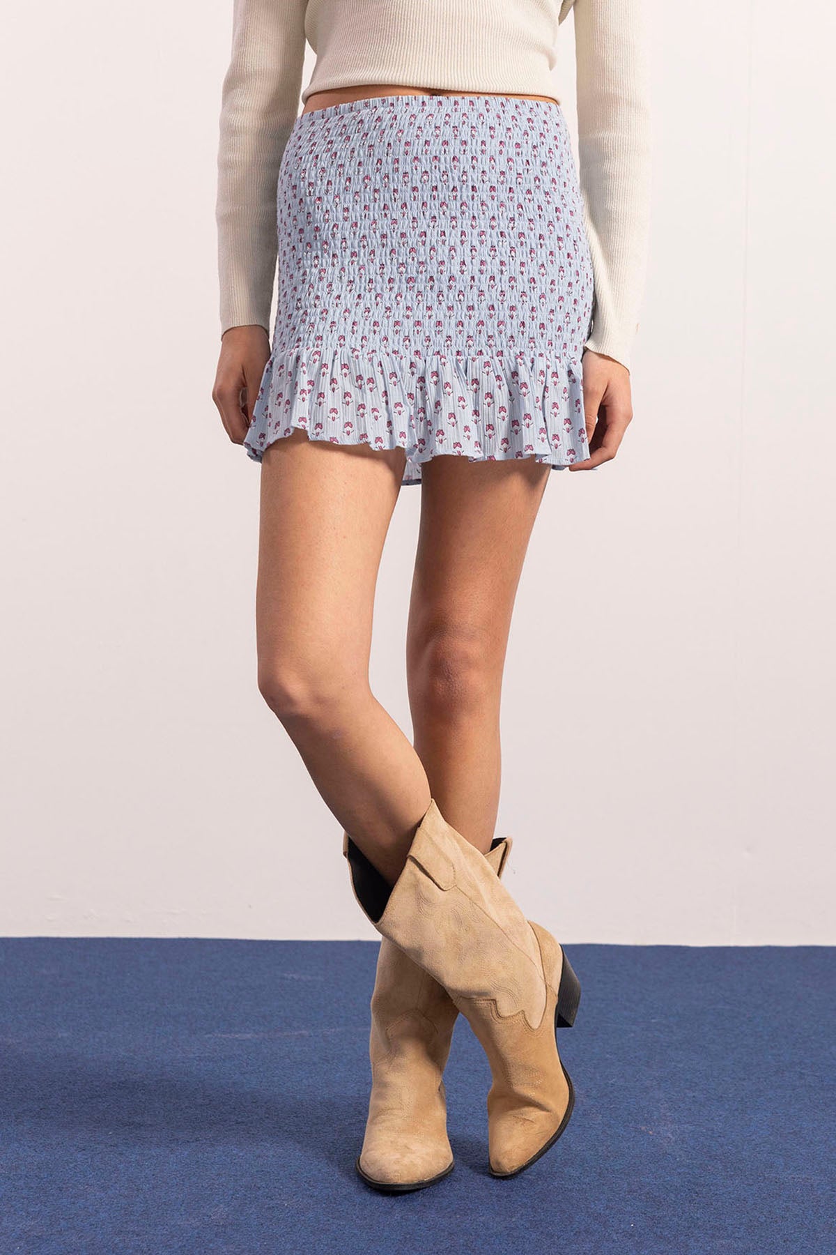 FALDA TEEN GOMAS ESTAMPADO FLOR DE LOTO AZUL BEBÉ