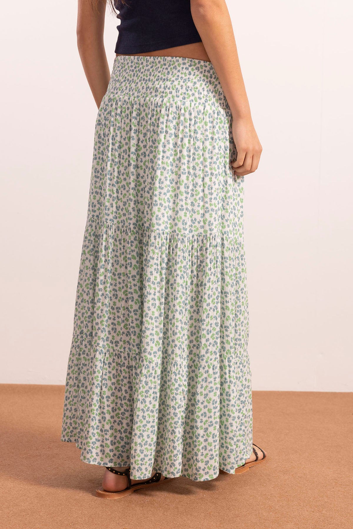 FALDA TEEN LARGA VUELO ESTAMPADO FLORES VERDE AGUA