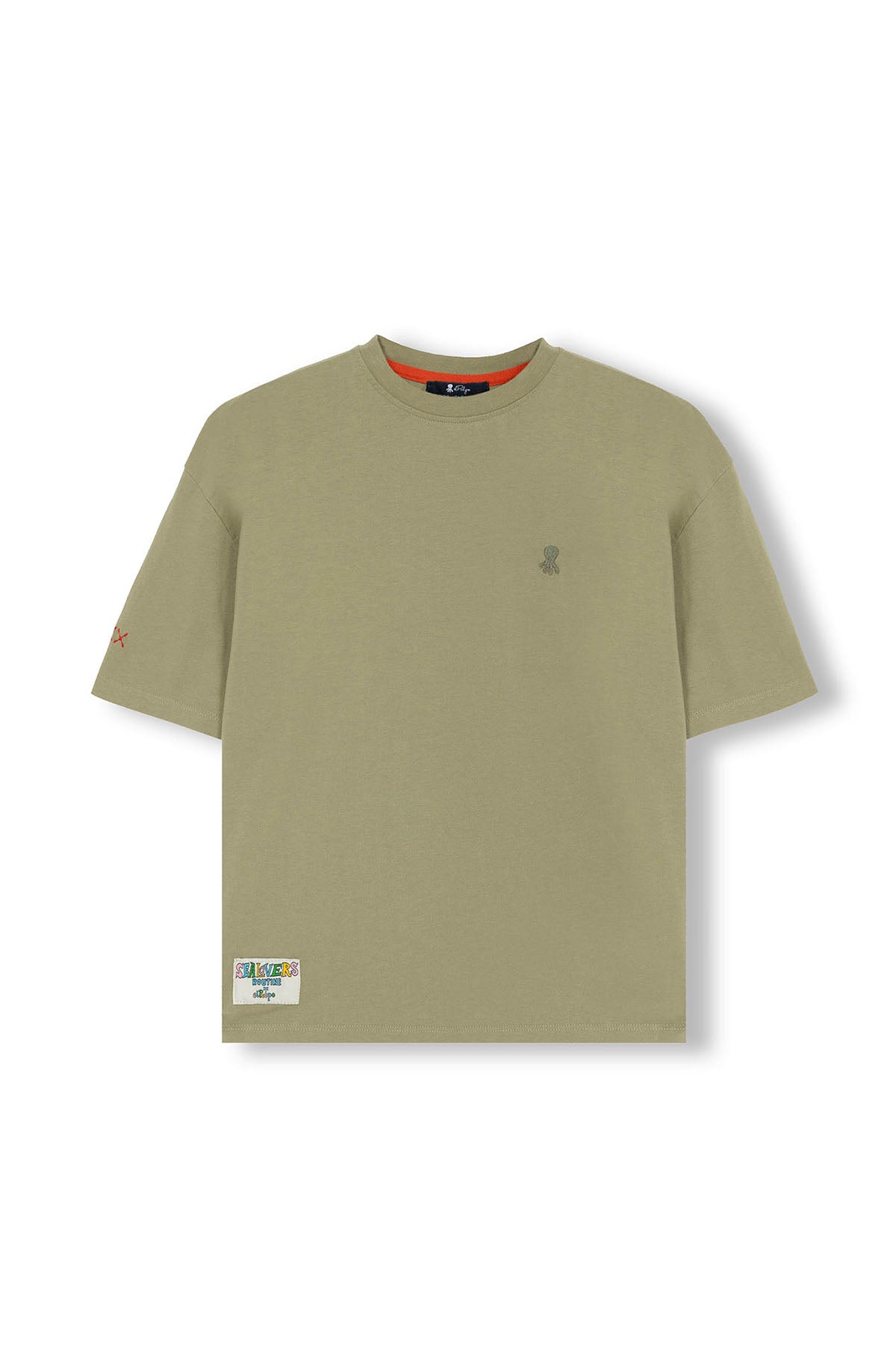 T-SHIRT INFANTIL COM BORDADO DO LOGOTIPO ELPULPO EM VERDE SÁLVIA