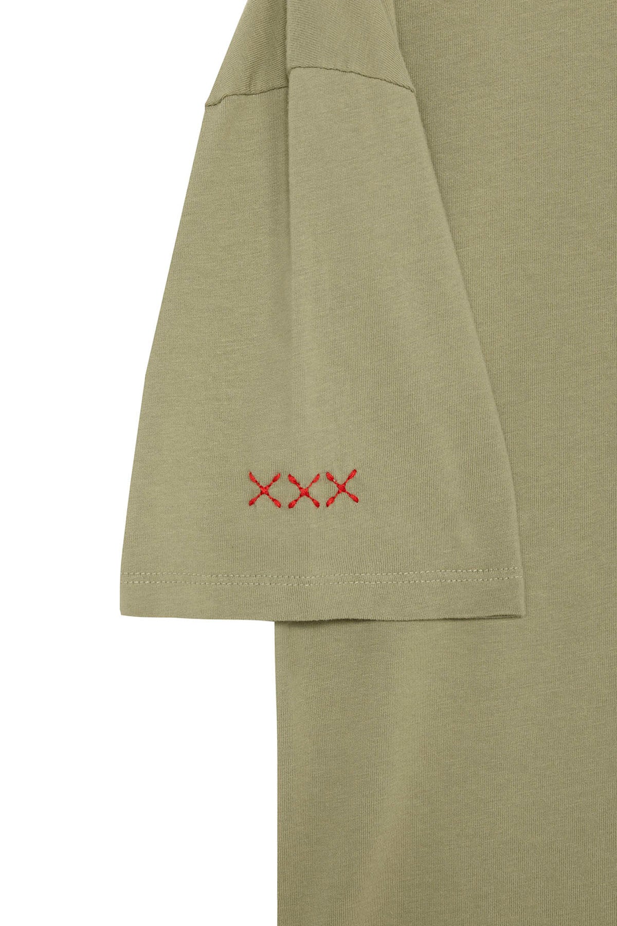 T-SHIRT INFANTIL COM BORDADO DO LOGOTIPO ELPULPO EM VERDE SÁLVIA