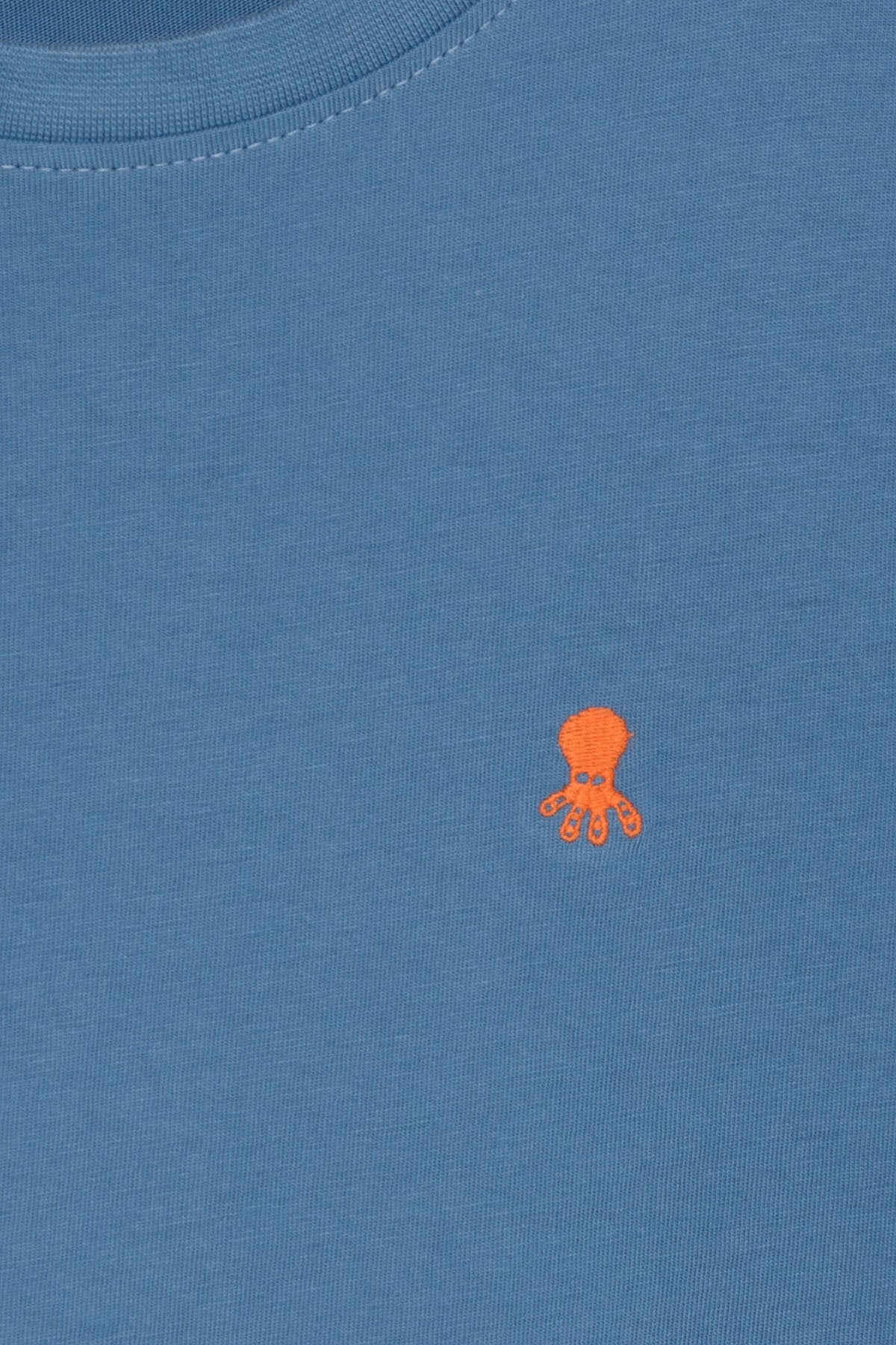 CAMISETA NIÑO OVERSIZE BÁSICA BORDADO A CONTRASTE ÍNDIGO