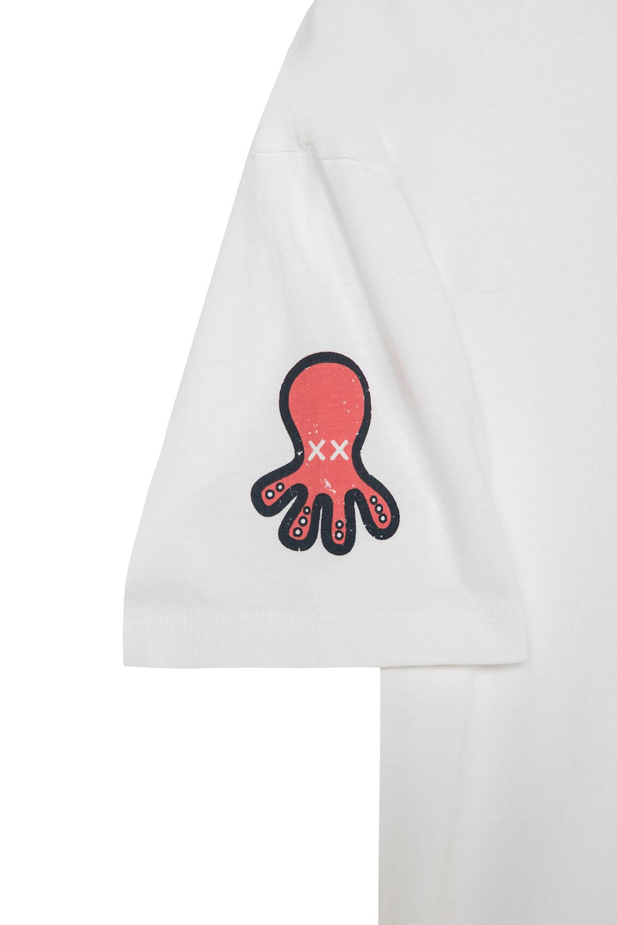 T-SHIRT MASCULINA BRANCA PURO COM TRIPLO LOGOTIPO DESENHADO