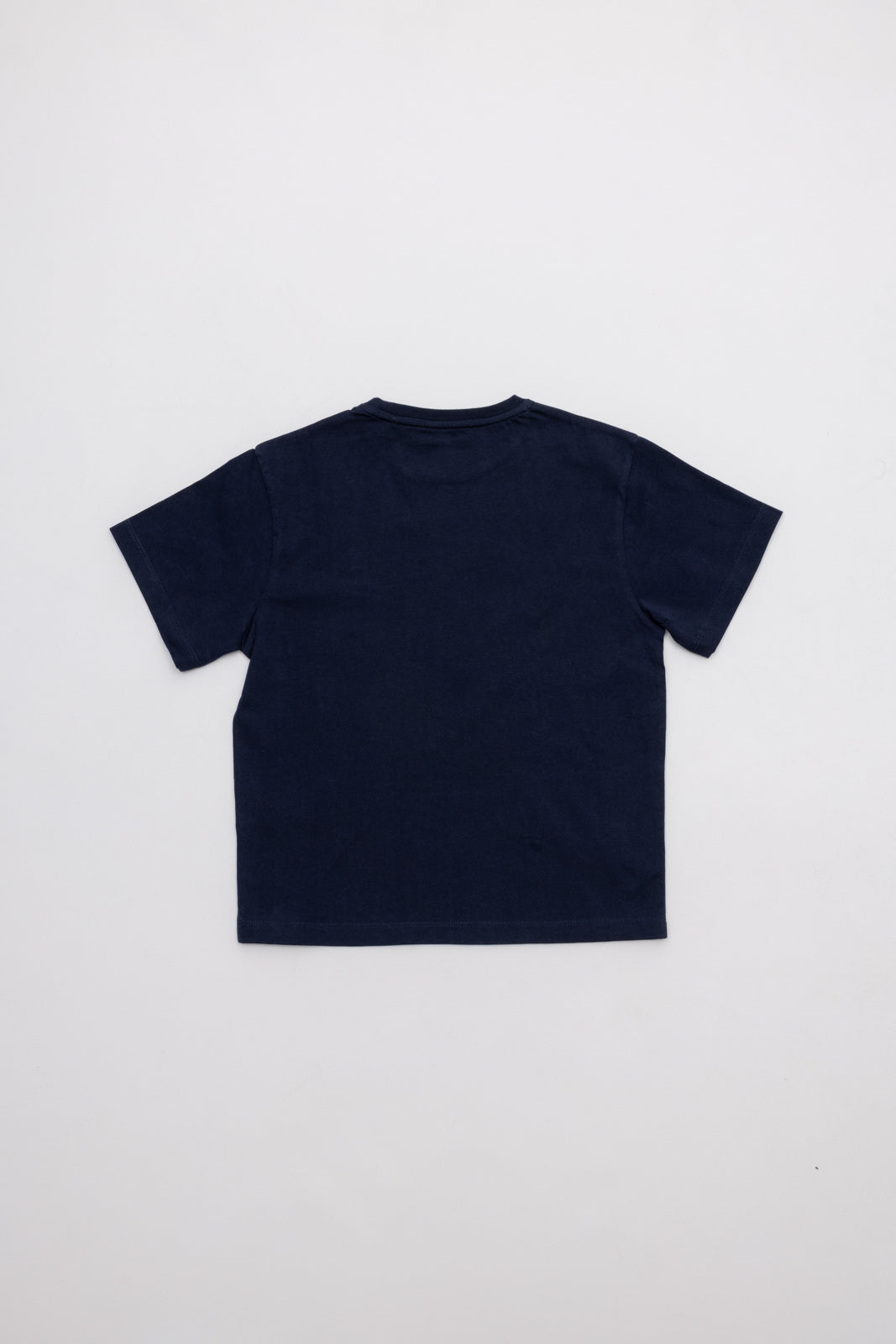CAMISETA NIÑO BORDADO LOGO CONTRASTE AZUL MARINO