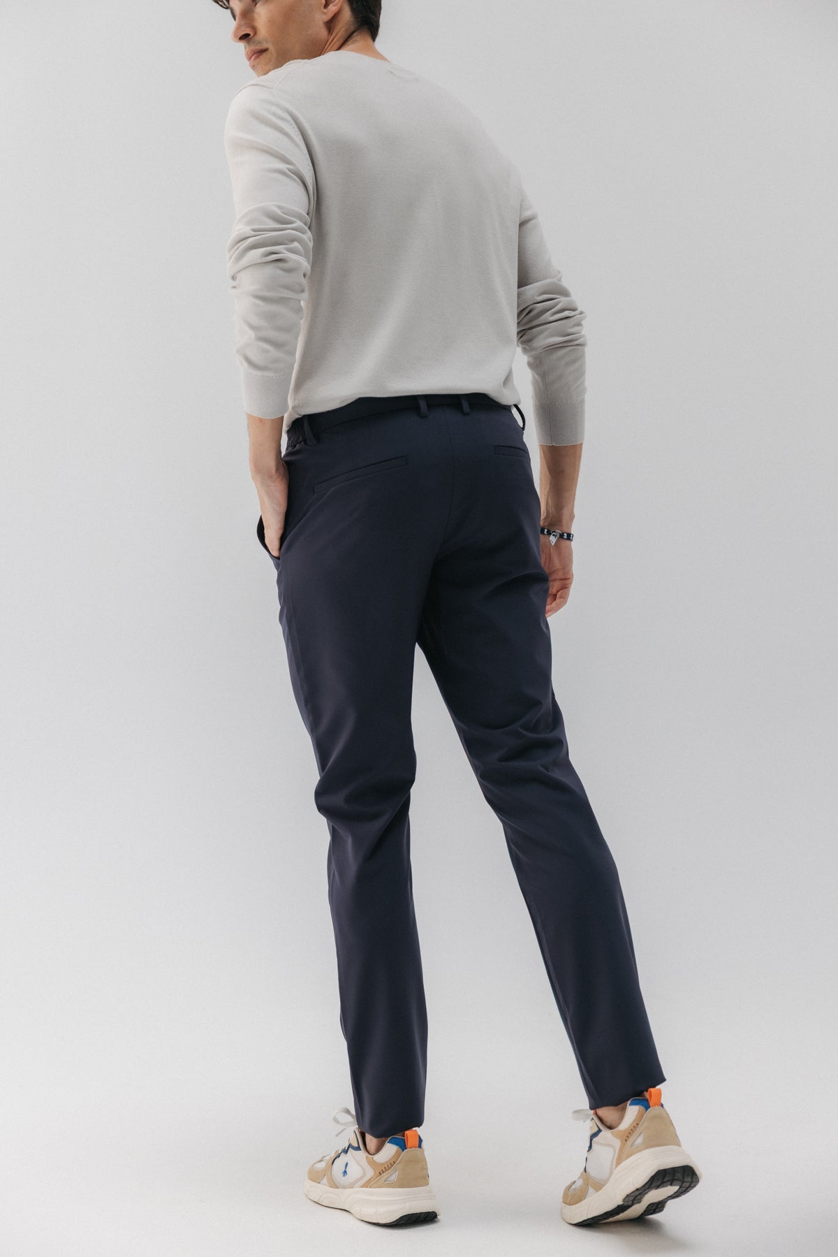 Pantalón técnico ultraligero azul marino