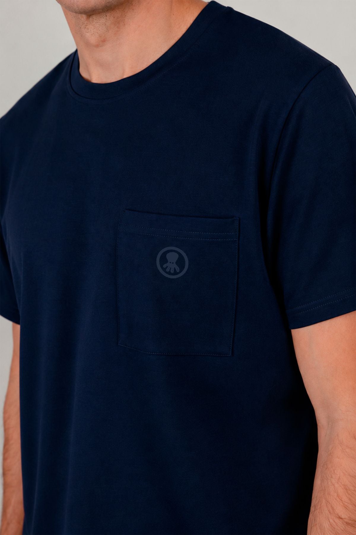 Camiseta neopreno parche engomado azul marino