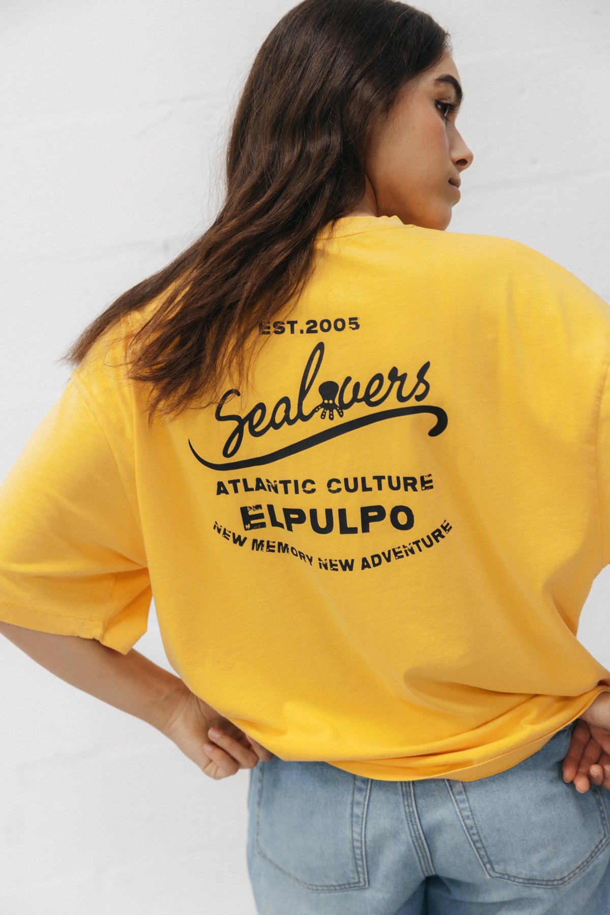 CAMISETA UNISEX ATLANTIC CULTURE MOSTAZA