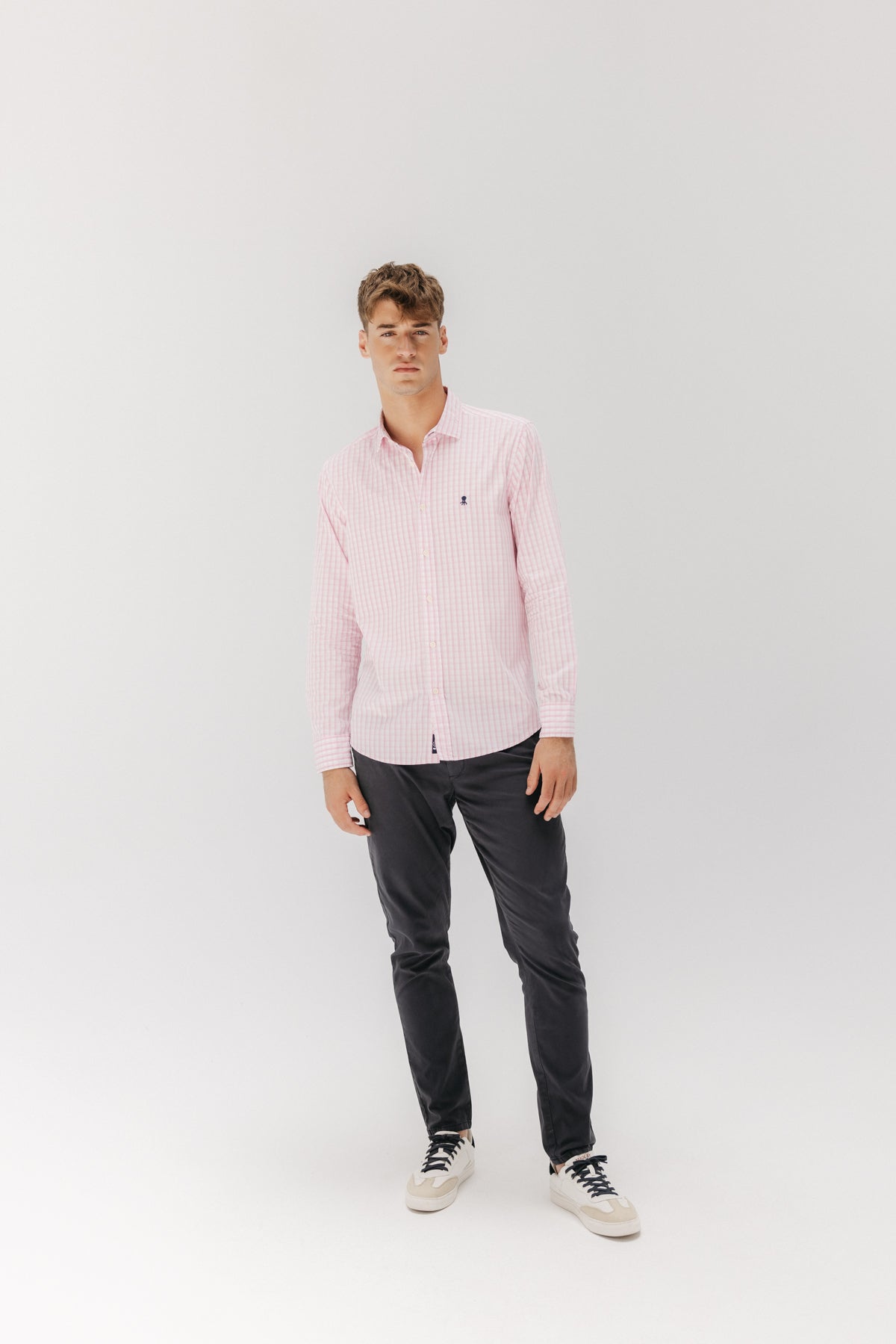 CAMISA POPELIN CUELLO BOTÓN CUADRO ROSA