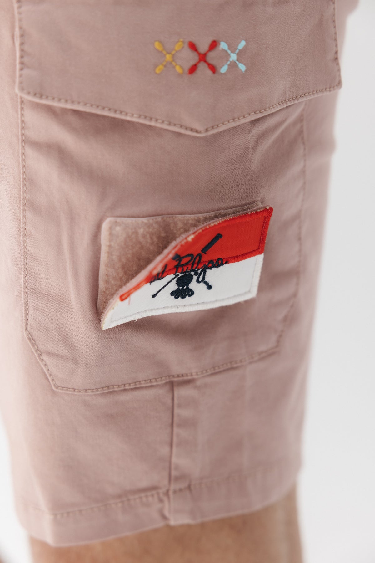 BERMUDA PATCH CARGO ROSA DELAVÉ