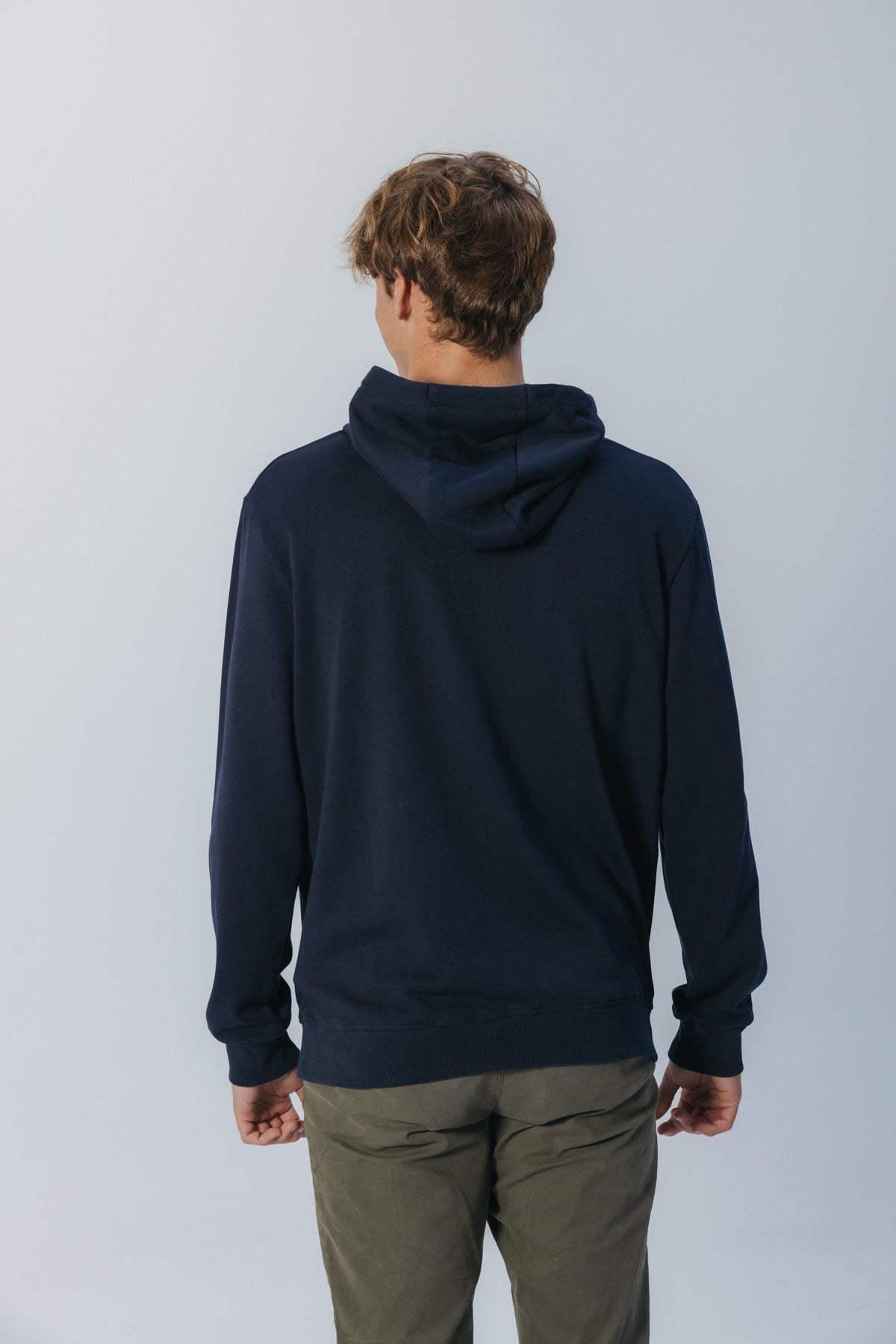 SUDADERA CAPUCHA BORDADO HERITAGE AZUL MARINO