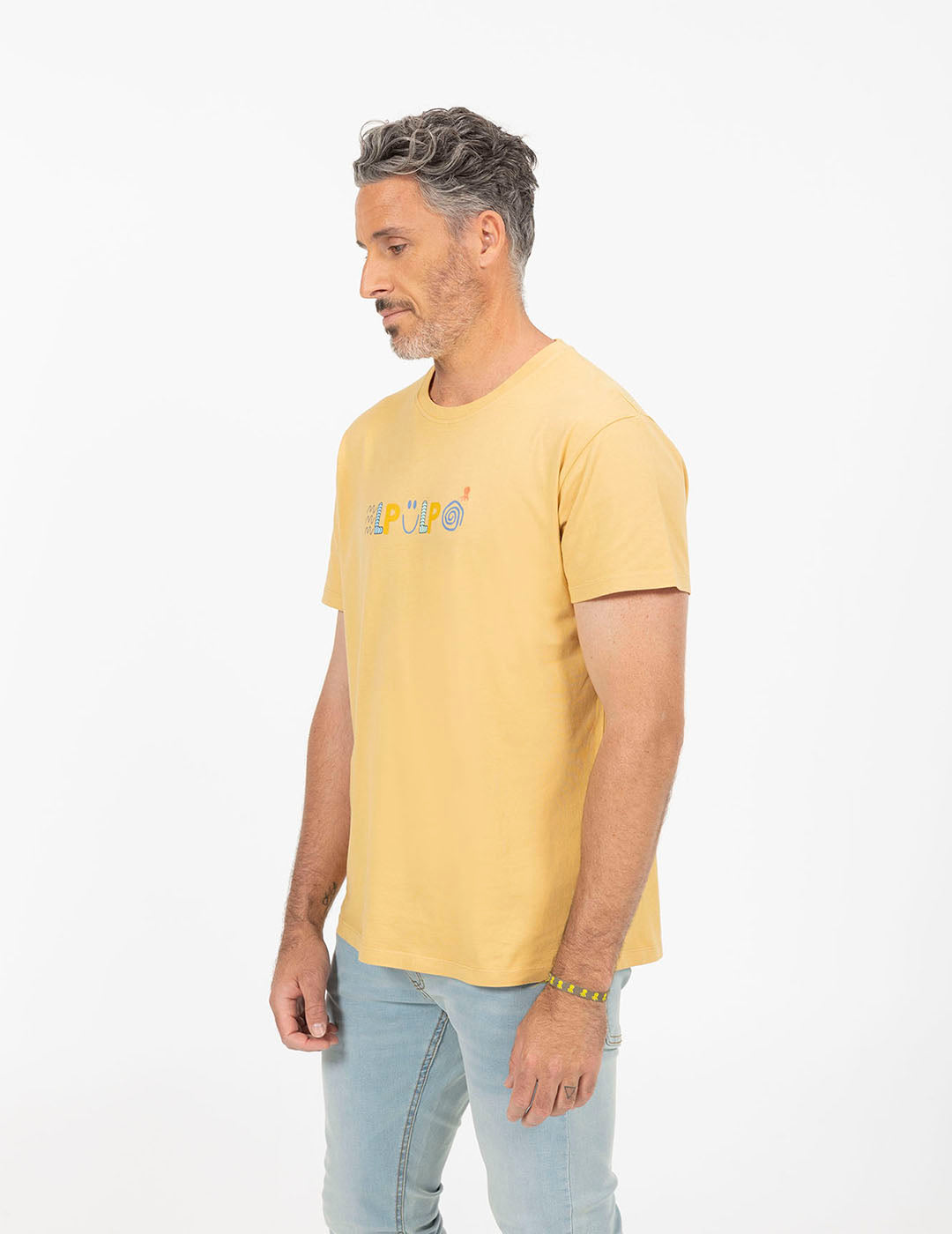 DELAVÉ MUSTARD SMILEY LETTER PRINT T-SHIRT