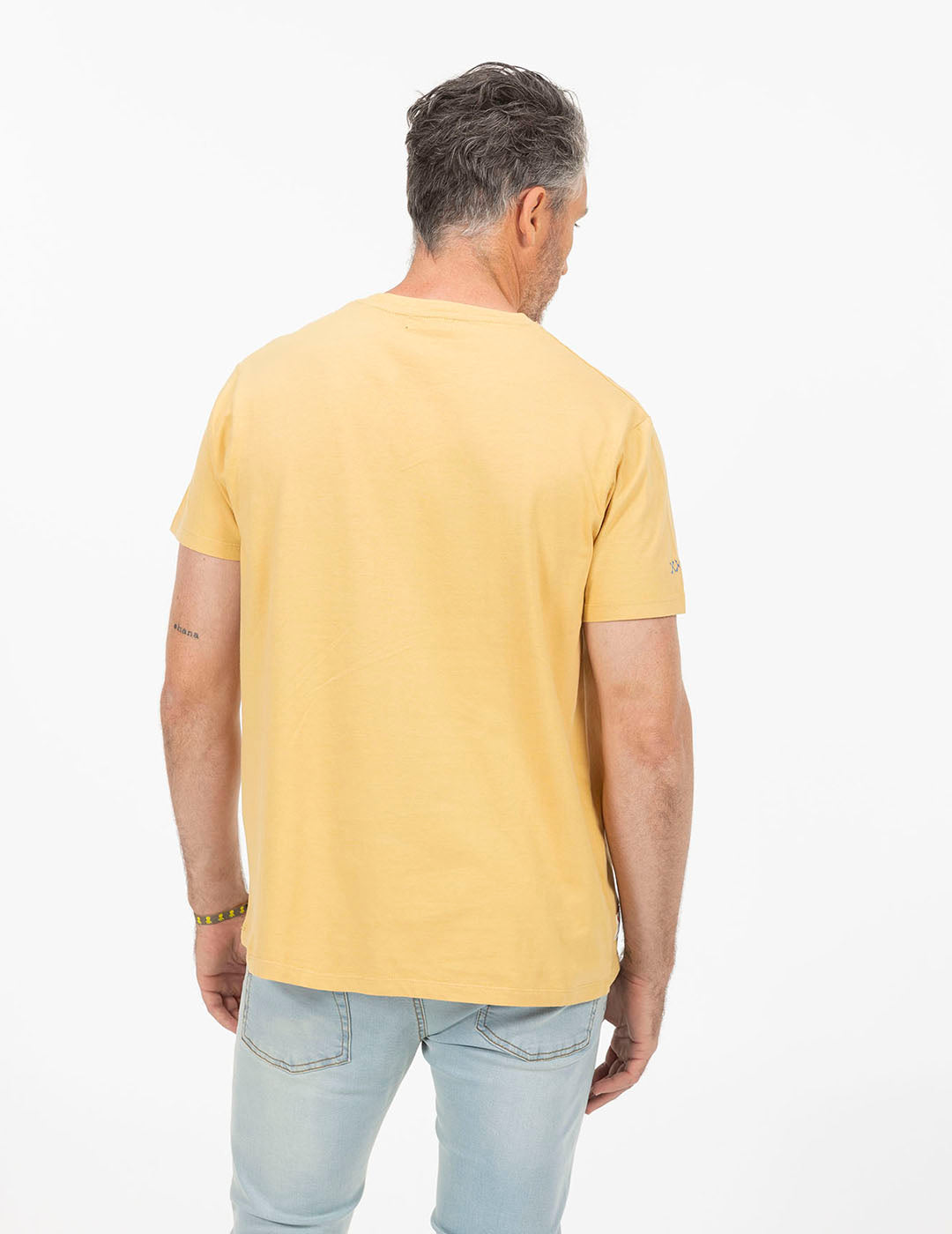 DELAVÉ MUSTARD SMILEY LETTER PRINT T-SHIRT