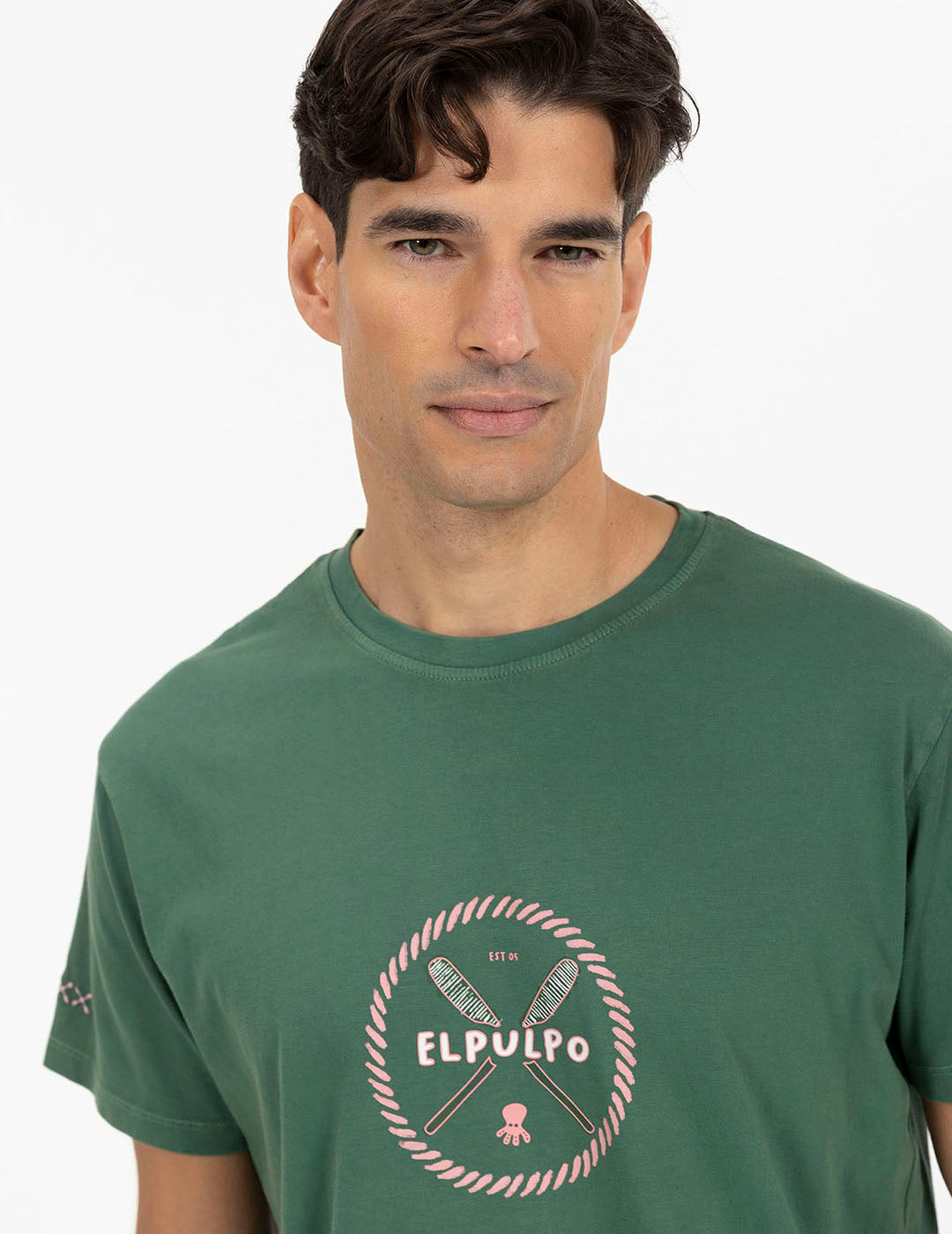 CAMISETA ESTAMPADO RELIEVE REMOS EP VERDE INGLÉS