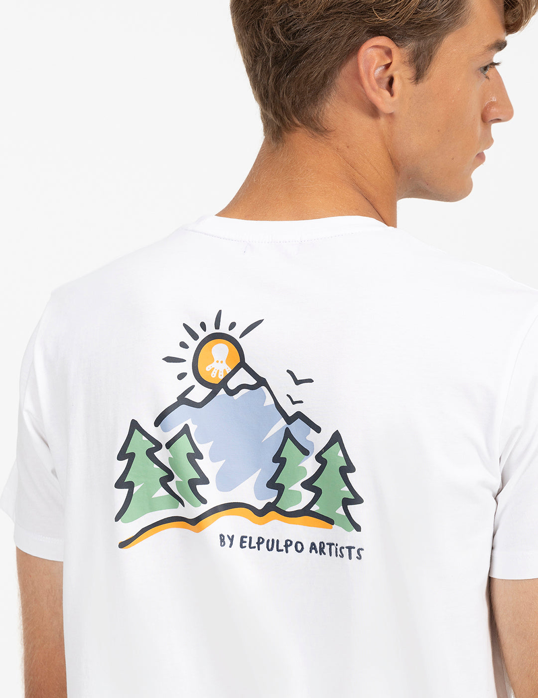 CAMISETA ESTAMPADO MONTAÑAS DIBUJADAS BLANCO PURO