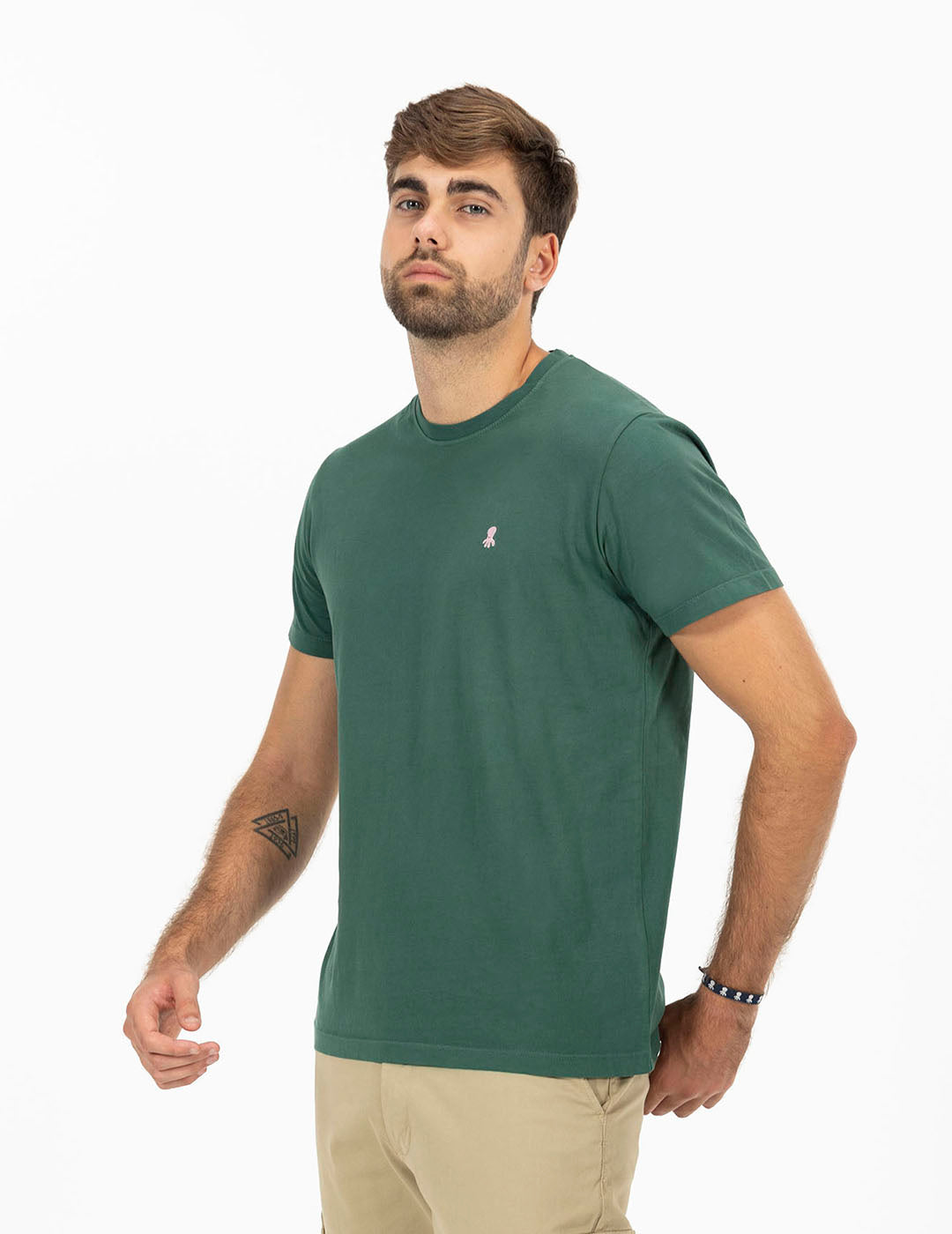 CAMISETA BORDADO LOGO CONTRASTE VERDE INGLÉS