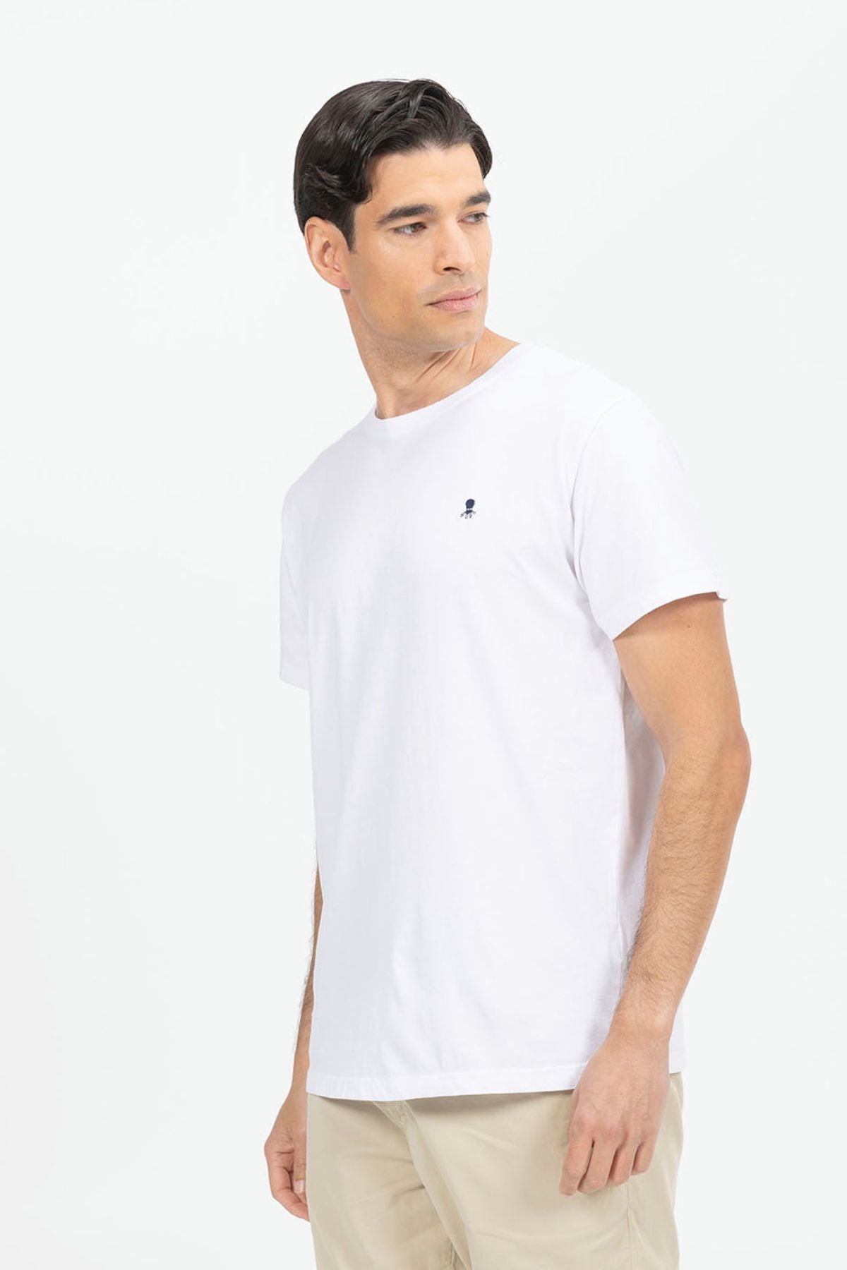 T-SHIRT BÁSICA ELPULPO EM BRANCO PURO