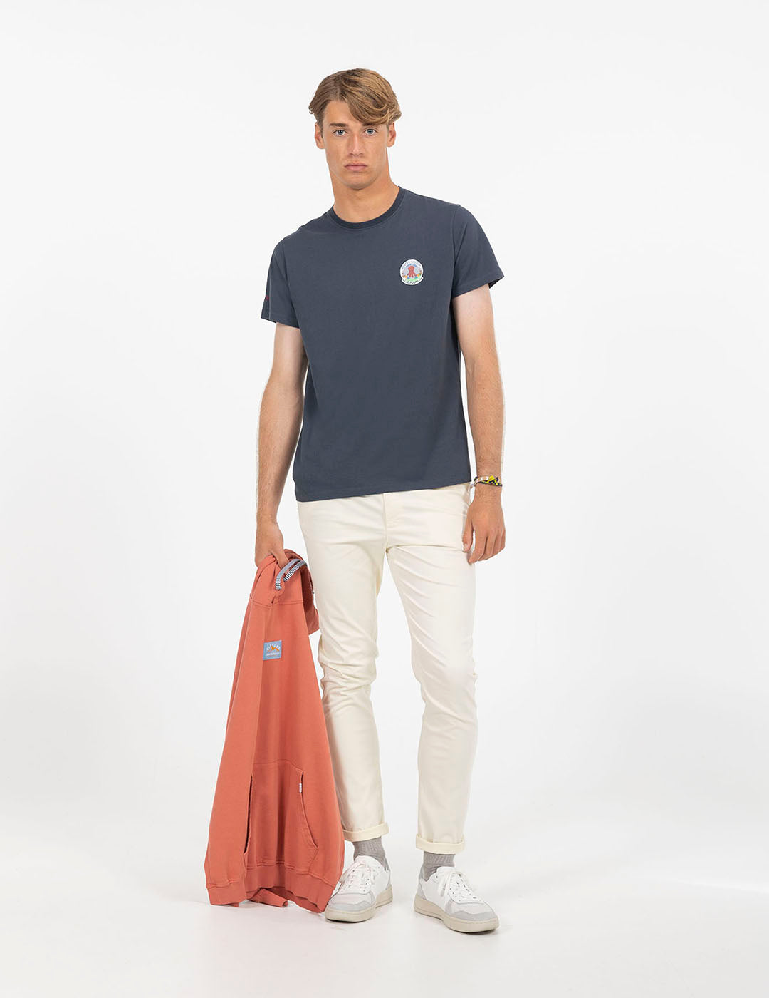 DELAVÉ NAVY BLUE SNOW TEAM PRINTED T-SHIRT