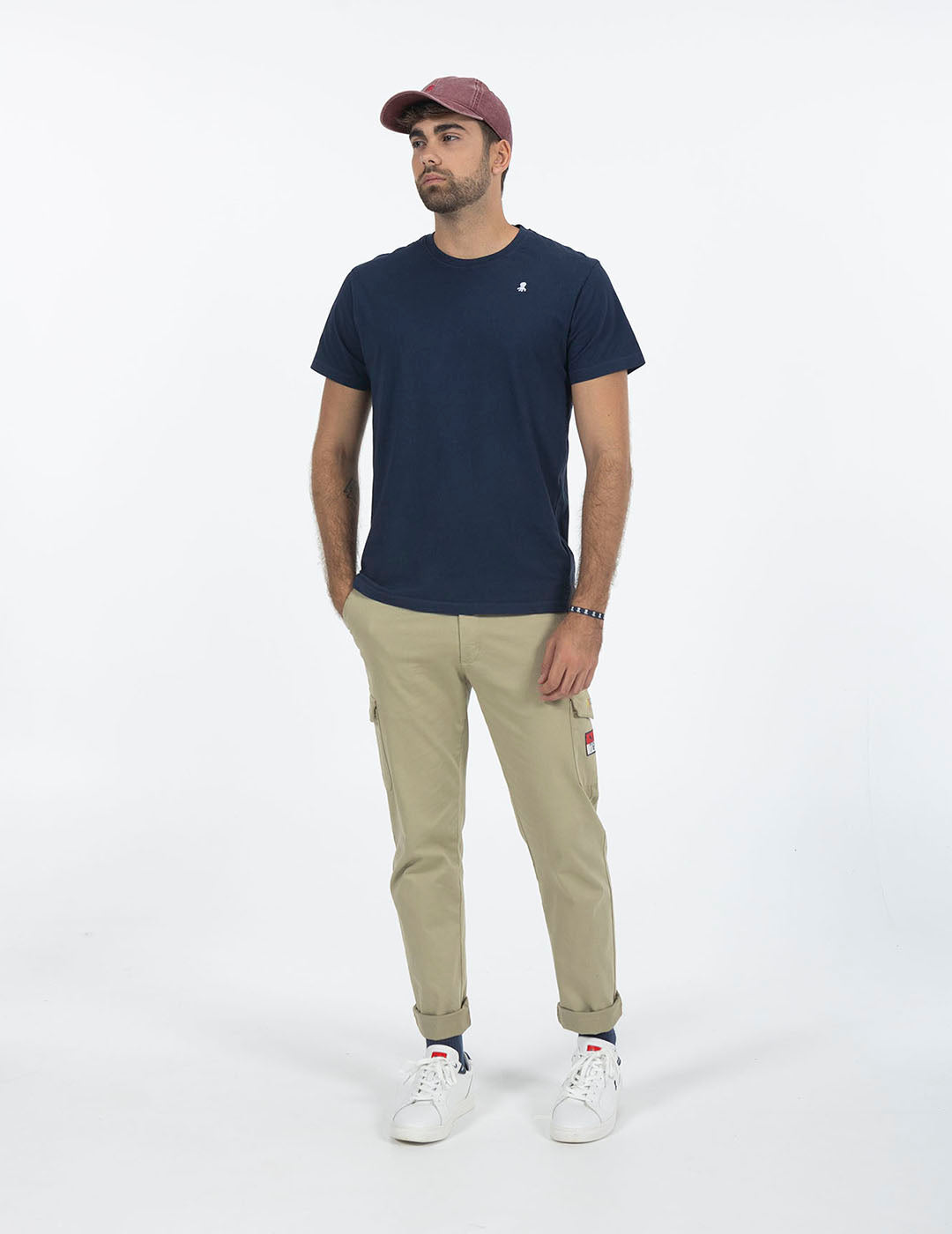 CAMISETA NEW BASIC LOGO AZUL MARINO