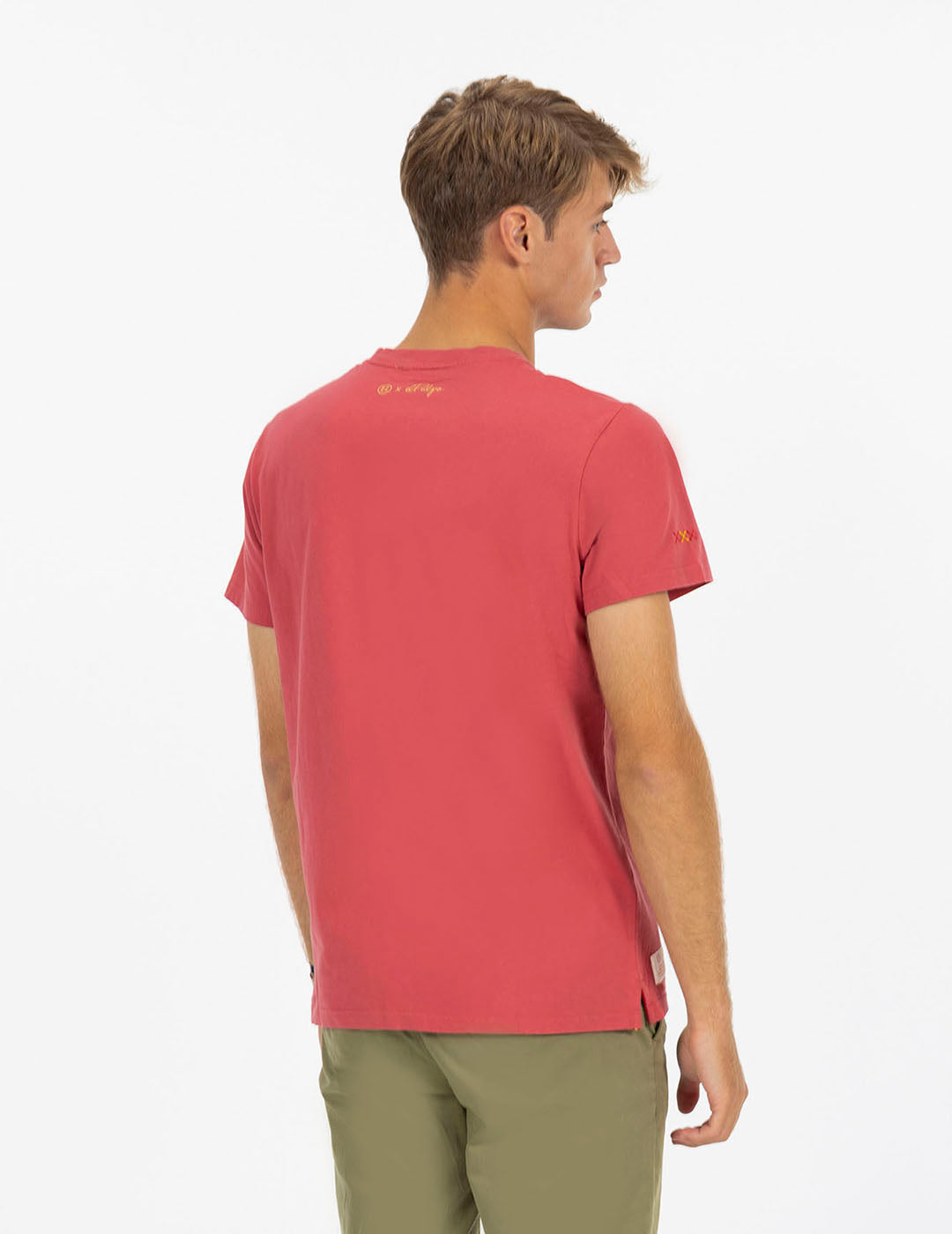 CAMISETA ESTAMPADO ELPULPO Y NARANJITO ROJO DELAVÉ