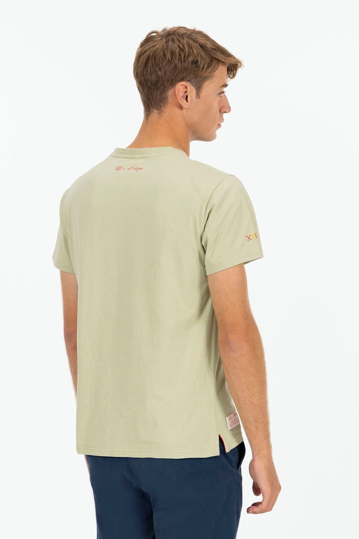 CAMISETA ESTAMPADO ELPULPO Y NARANJITO VERDE SALVIA