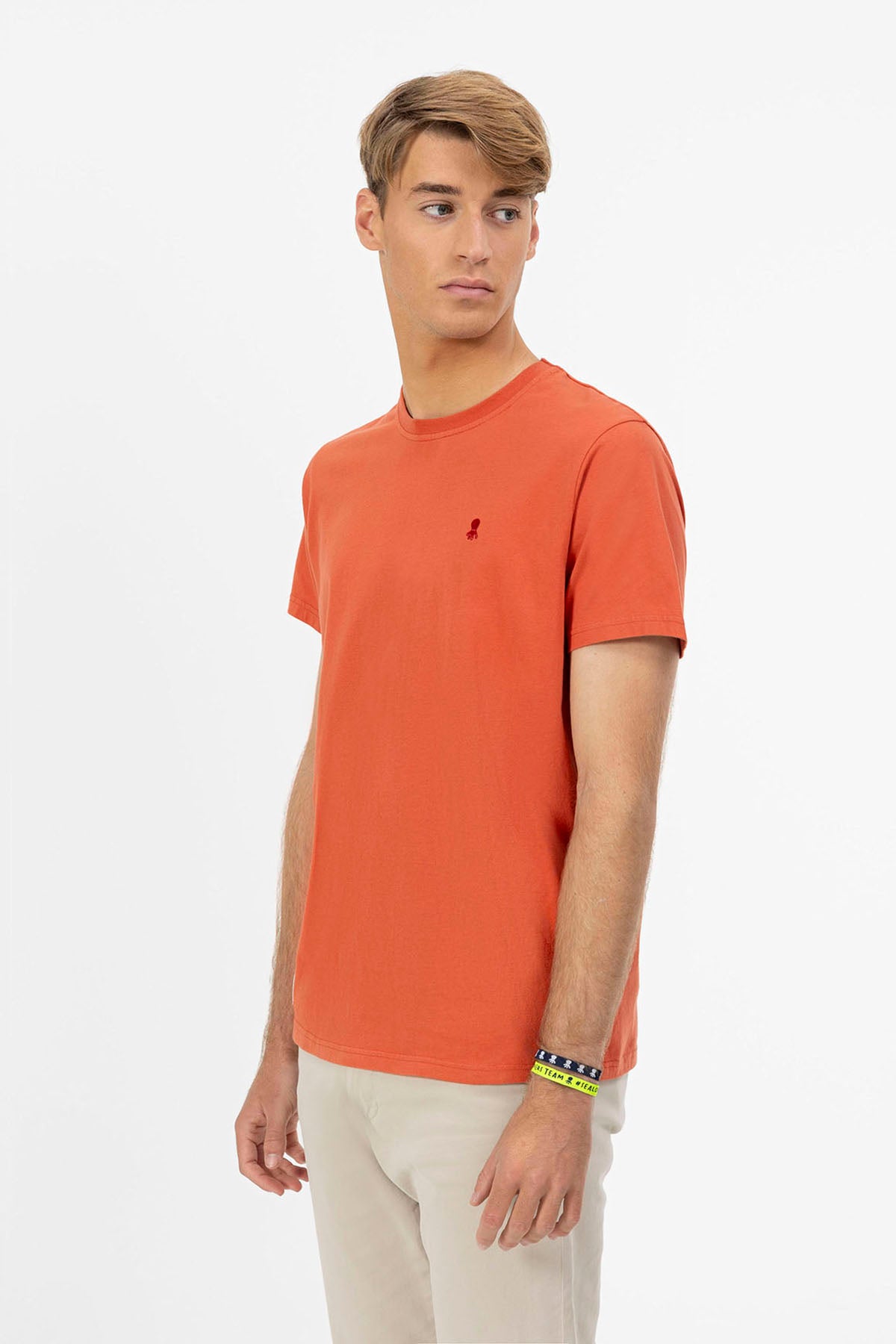 T-SHIRT WITH EMBROIDERED ELPULPO LOGO IN TERRACOTTA TONE