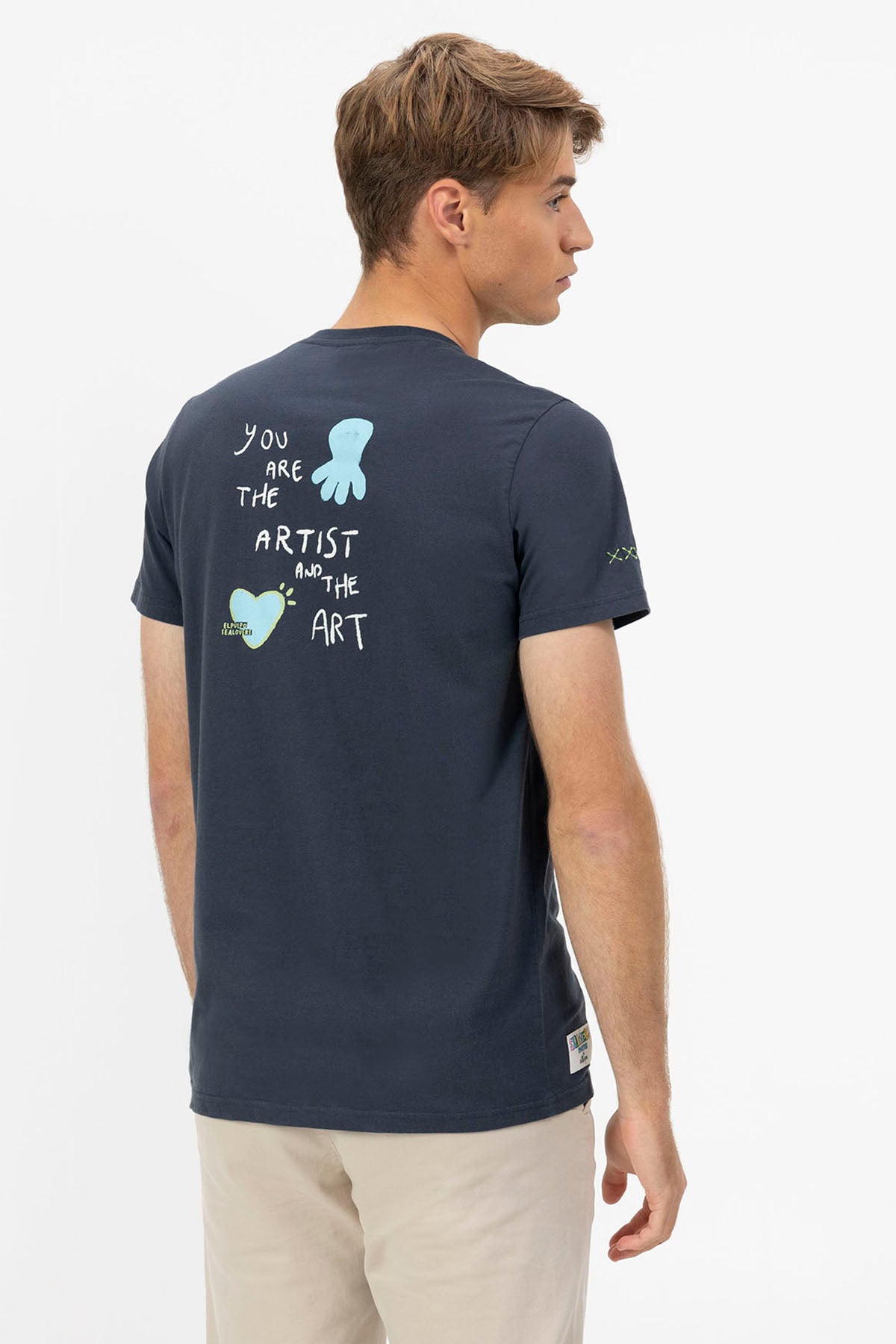 CAMISETA ESTAMPADO THE ARTIST AZUL MARINO DELAVÉ