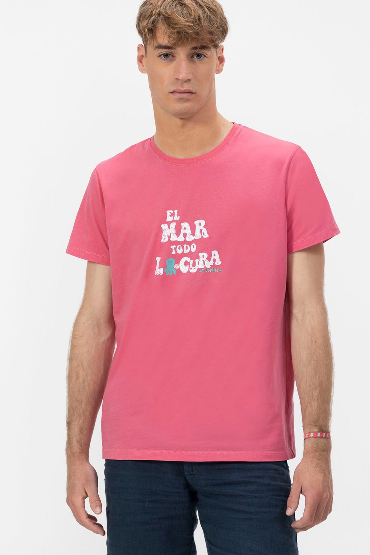 CAMISETA  EL MAR TODO LO-CURA ROSA CHICLE