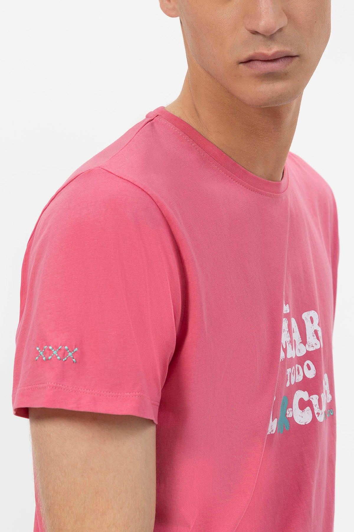 CAMISETA  EL MAR TODO LO-CURA ROSA CHICLE