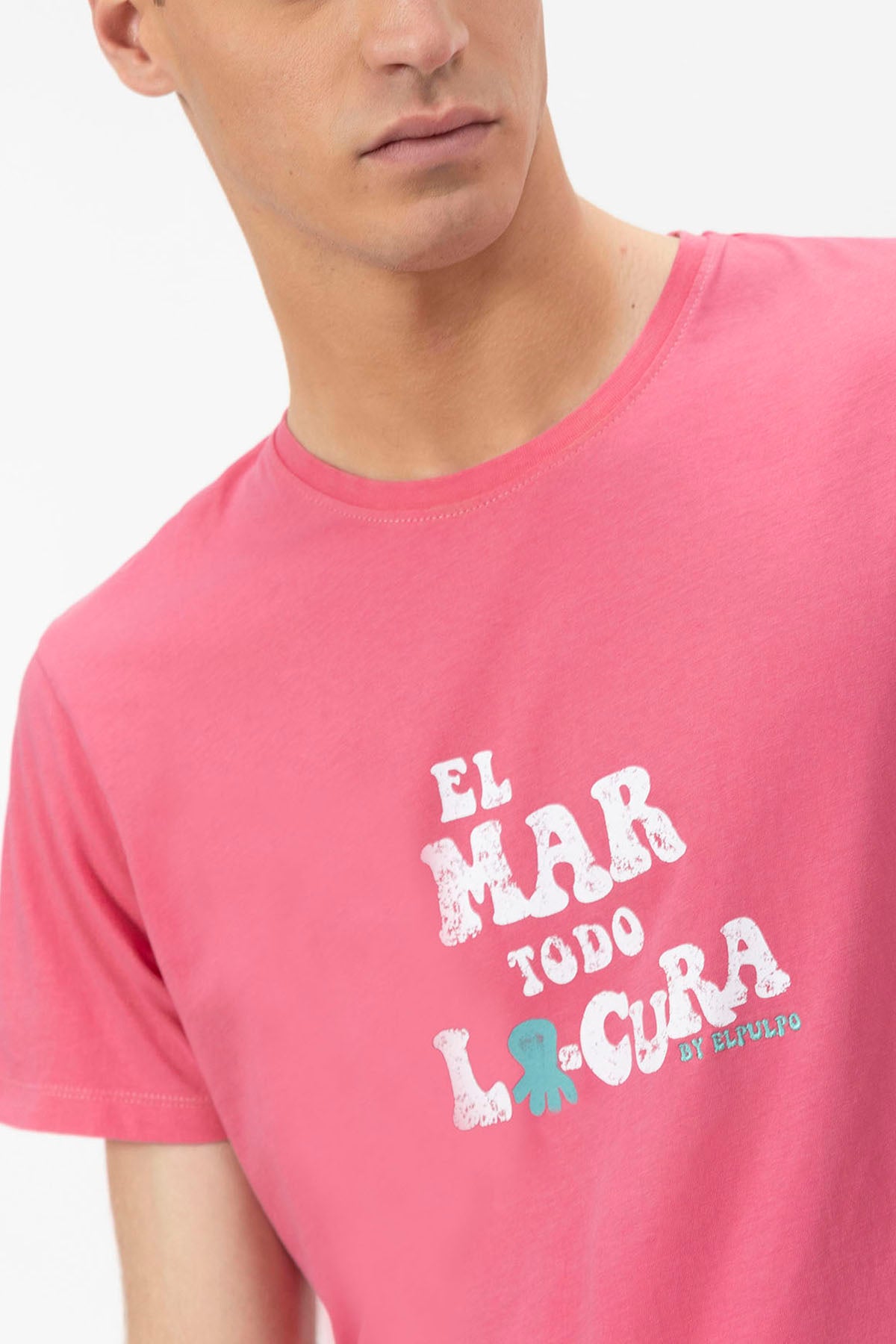 CAMISETA  EL MAR TODO LO-CURA ROSA CHICLE