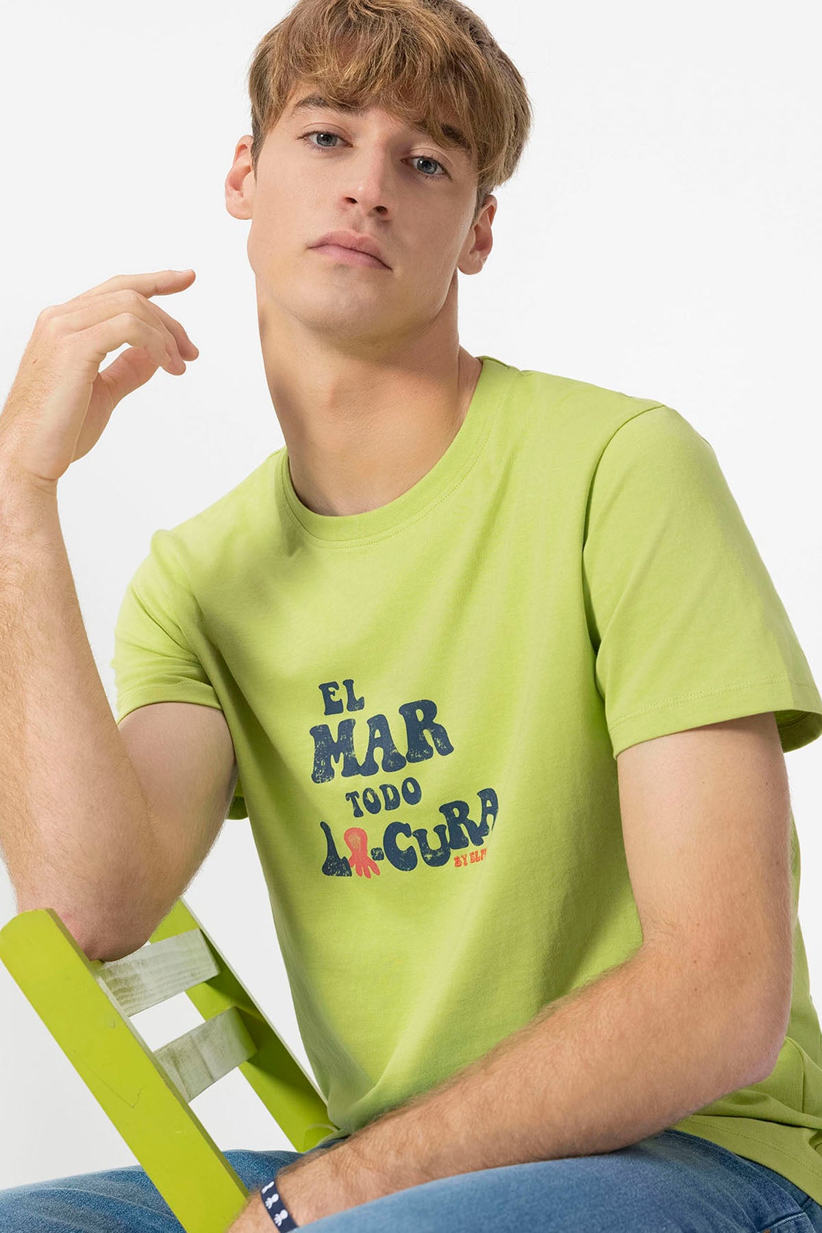 CAMISETA  EL MAR TODO LO-CURA VERDE PISTACHO