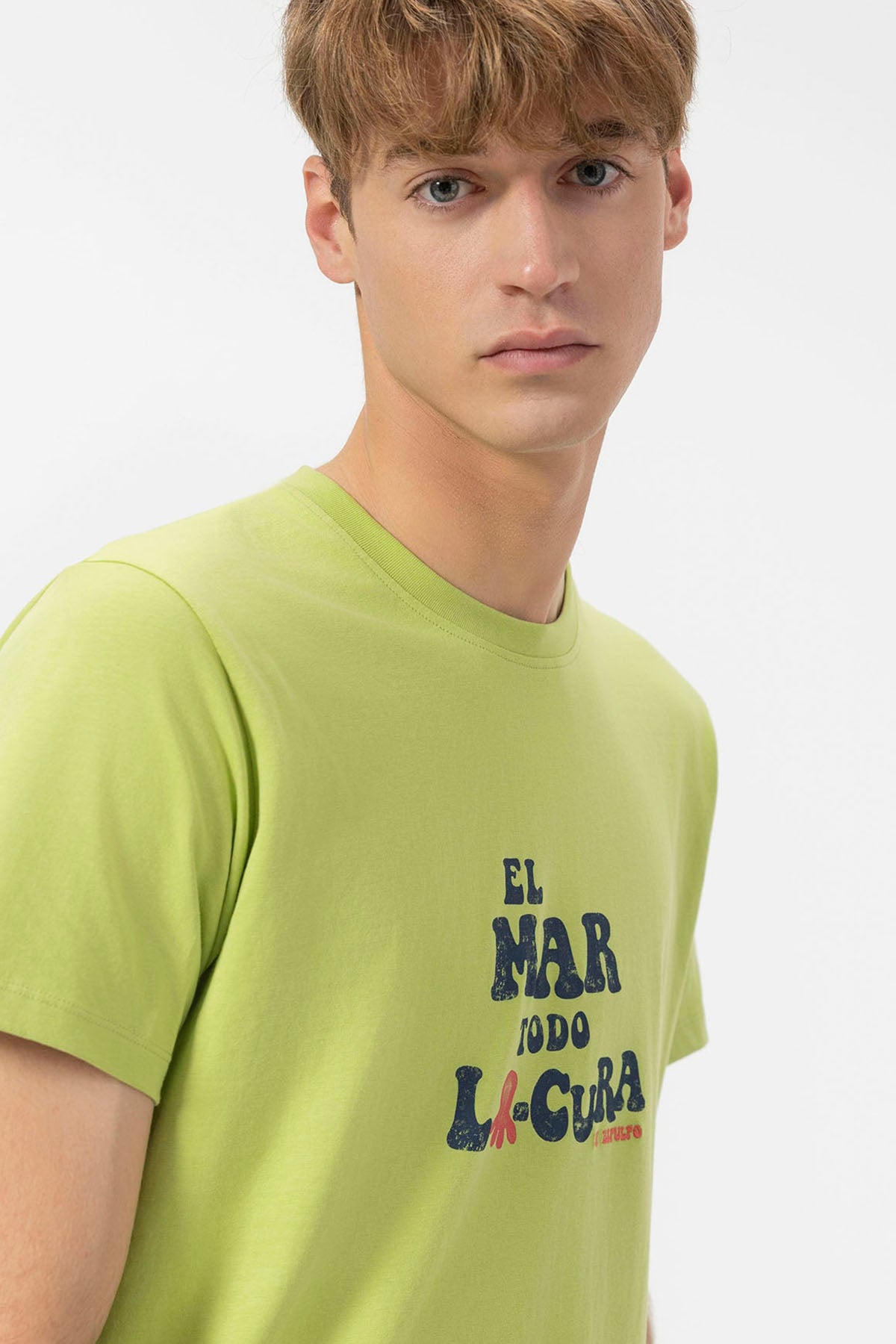 CAMISETA  EL MAR TODO LO-CURA VERDE PISTACHO